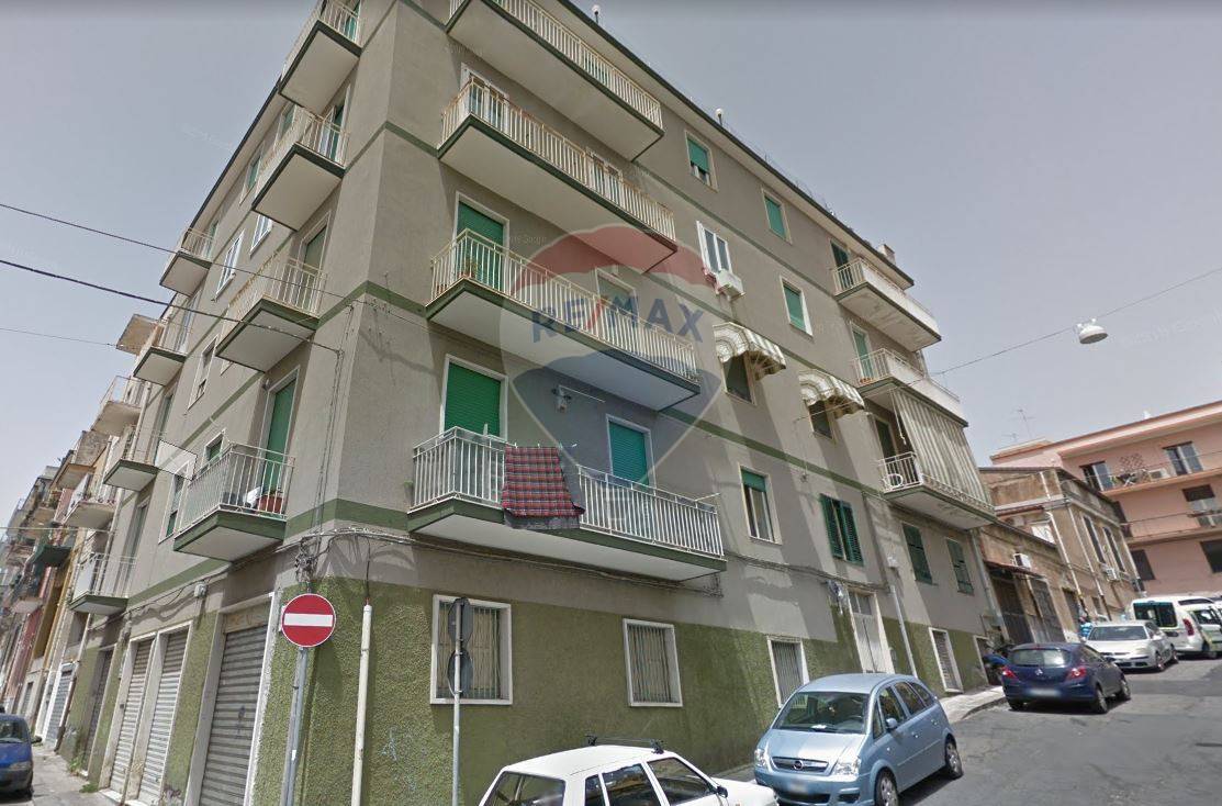  catania vendita quart: via s. euplio - s.m. gesù re-max-estates