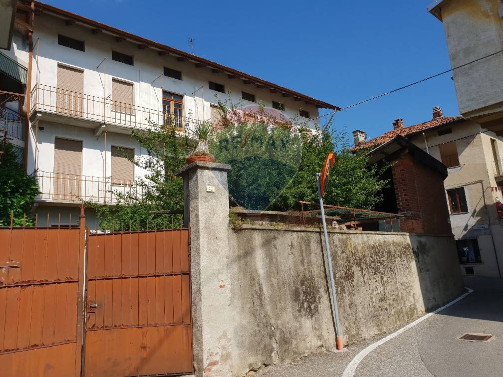 Villa Bifamiliare OCCHIEPPO INFERIORE vendita    RE/MAX Unit