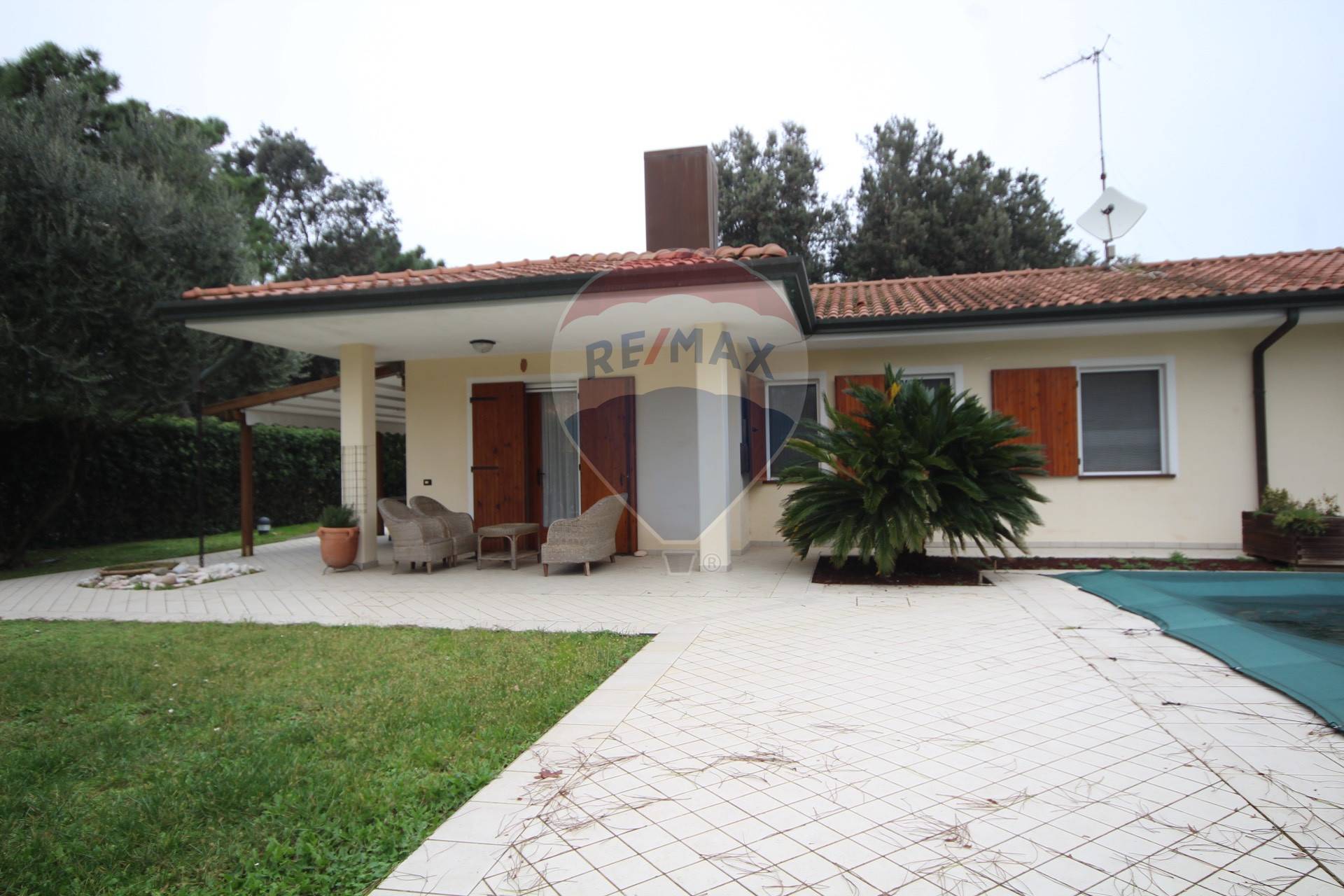 Villa ROSOLINA vendita  Albarella  RE/MAX Sunbeam