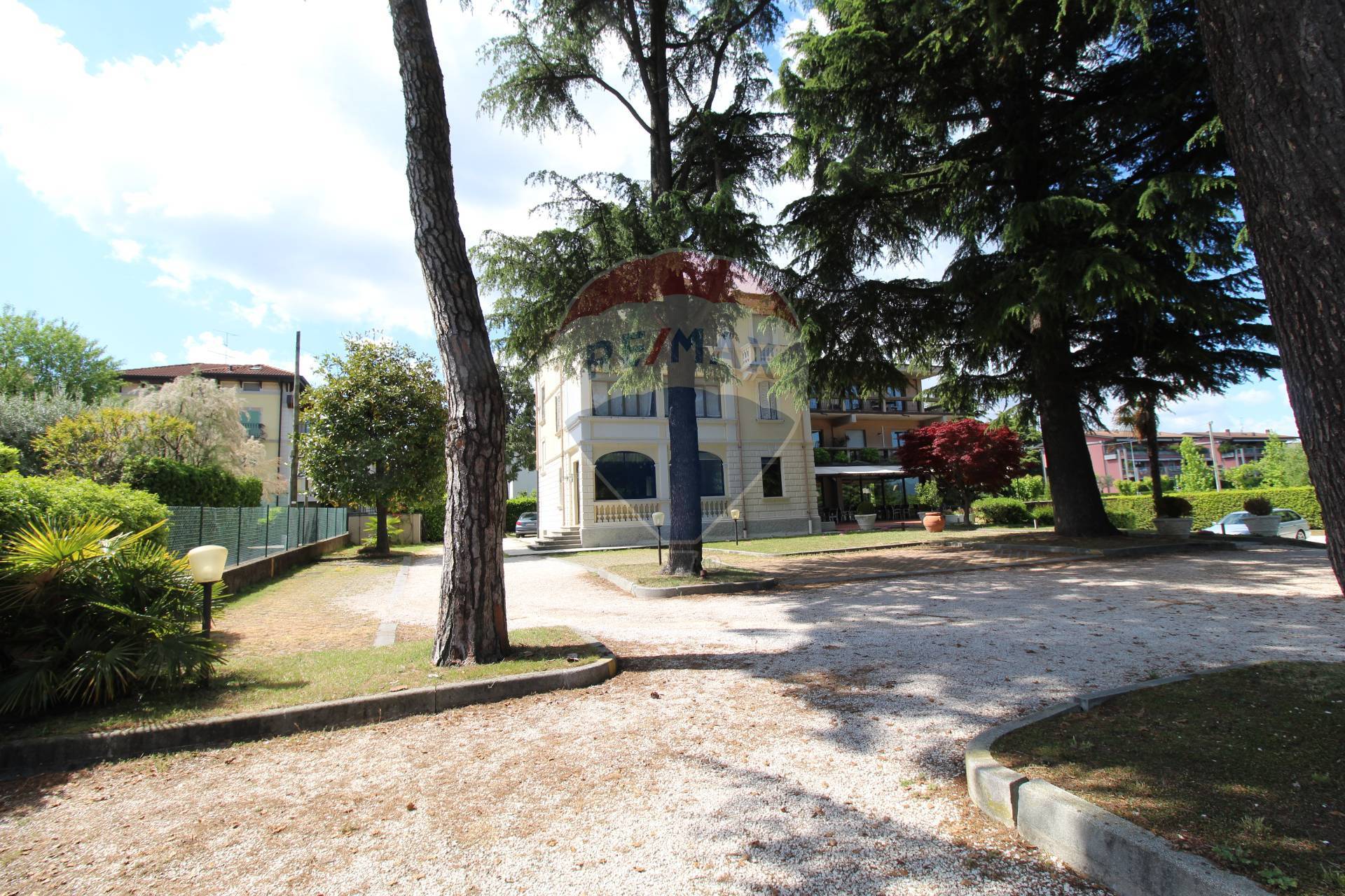  desenzano del garda vendita quart: desenzano del garda re/max expo 7