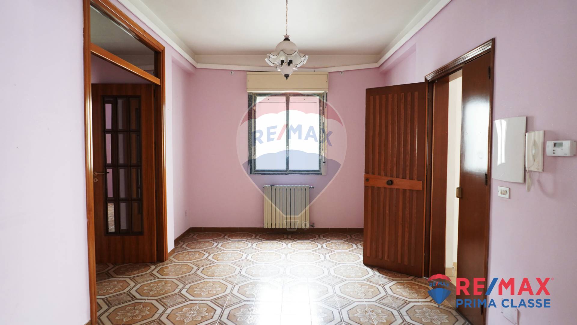 Villa Unifamiliare - Indipendente VITTORIA vendita    RE/MAX Prima Classe