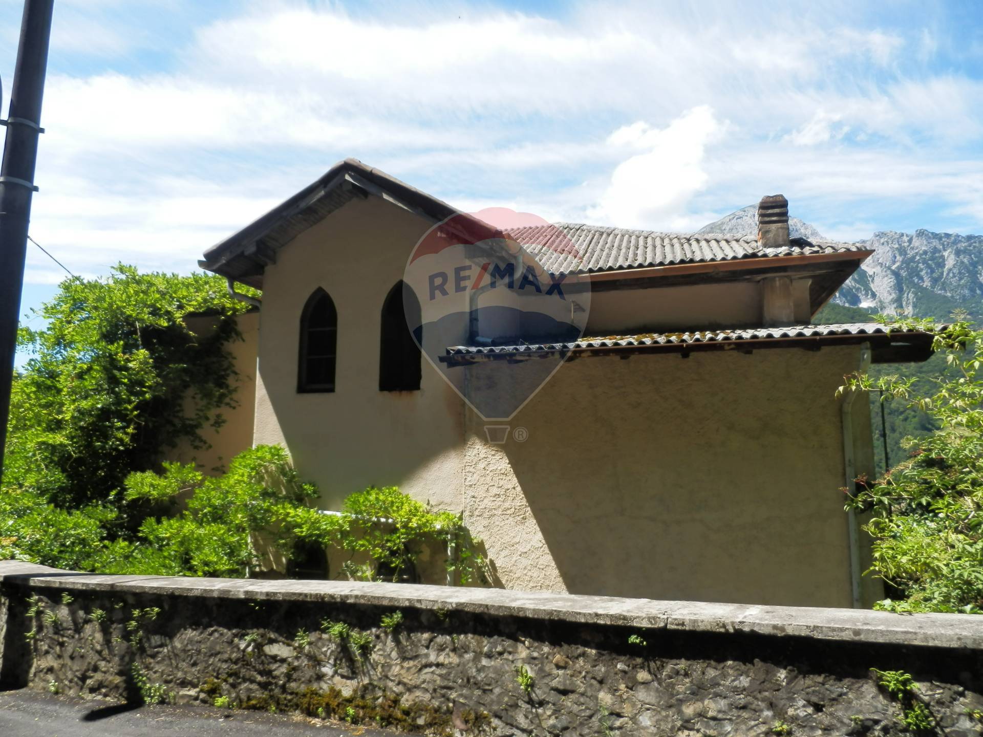  introbio vendita quart:  re-max-prime-6