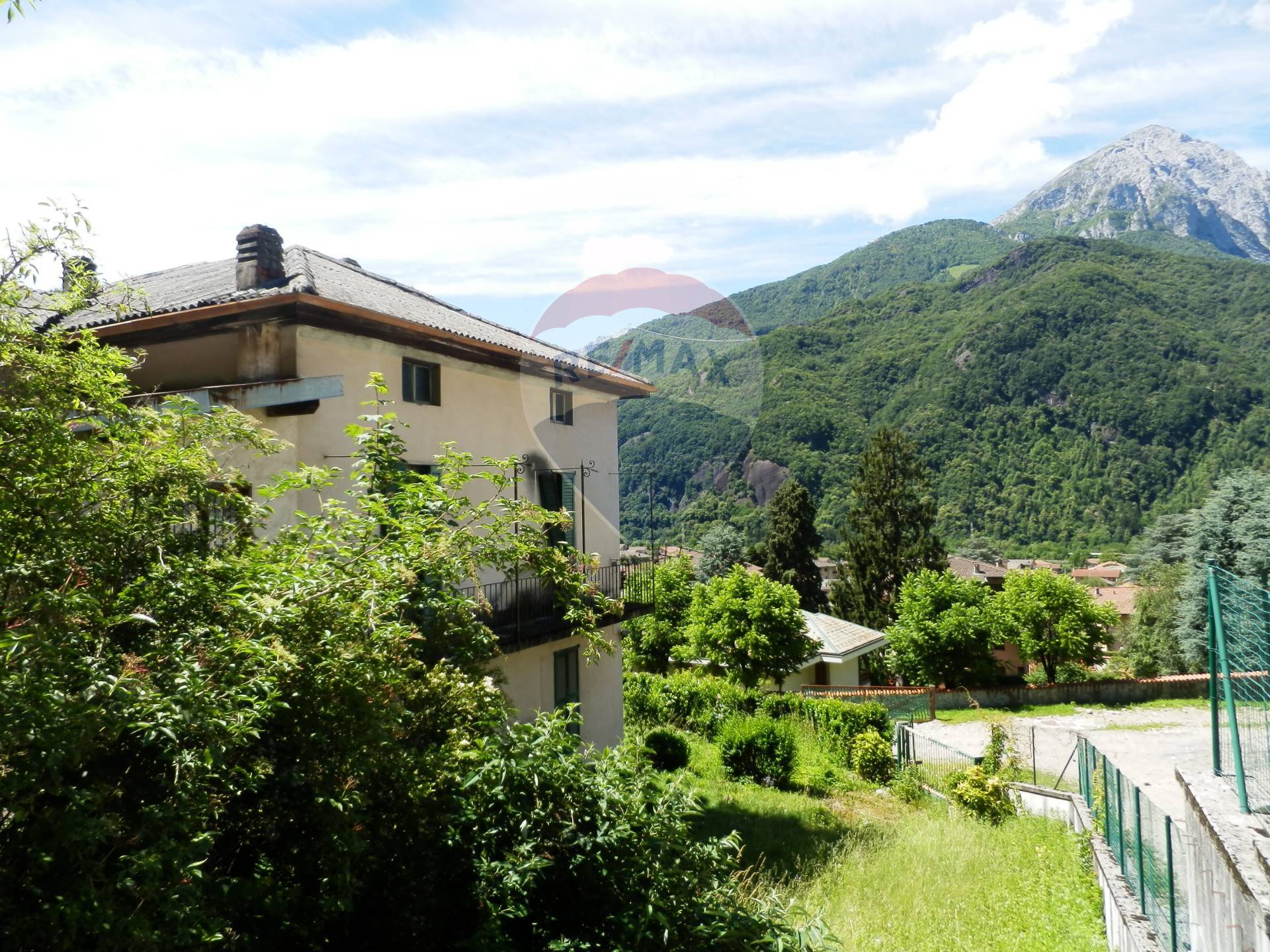 Villa INTROBIO vendita    RE/MAX Prime 6