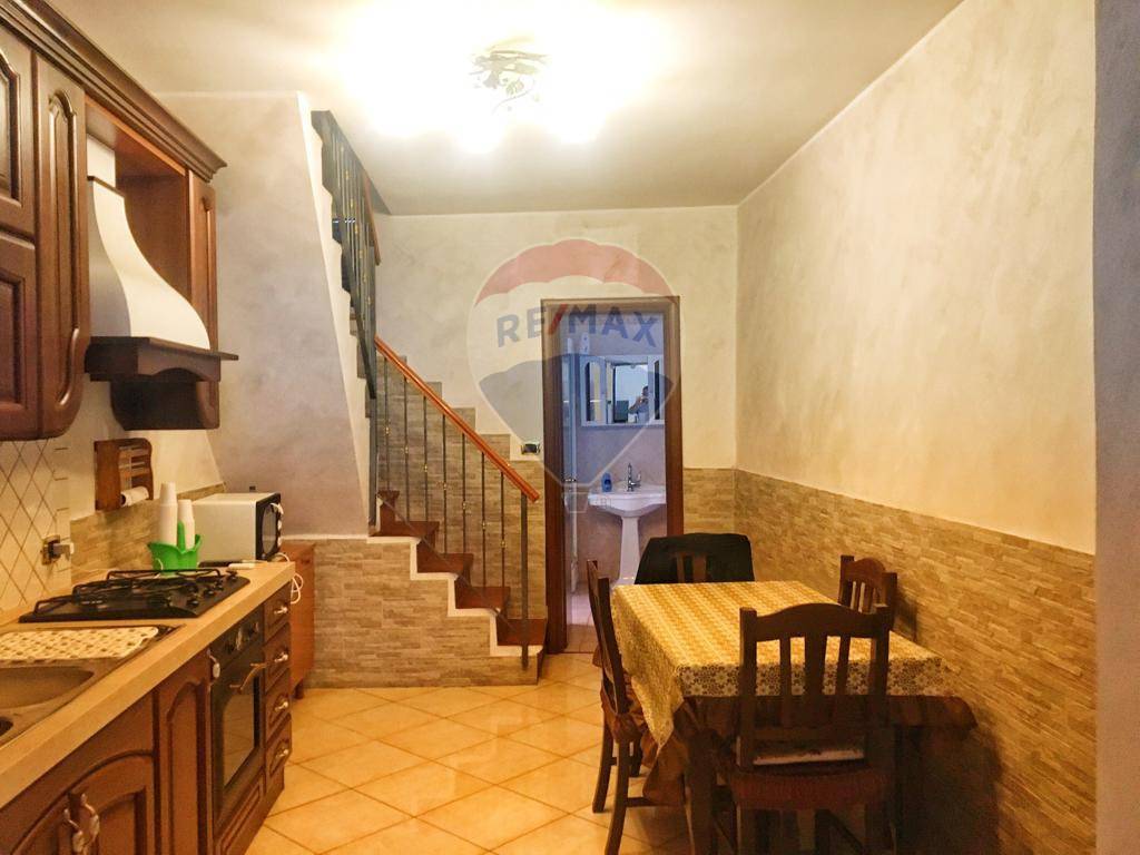  catania vendita quart: picanello re/max white house