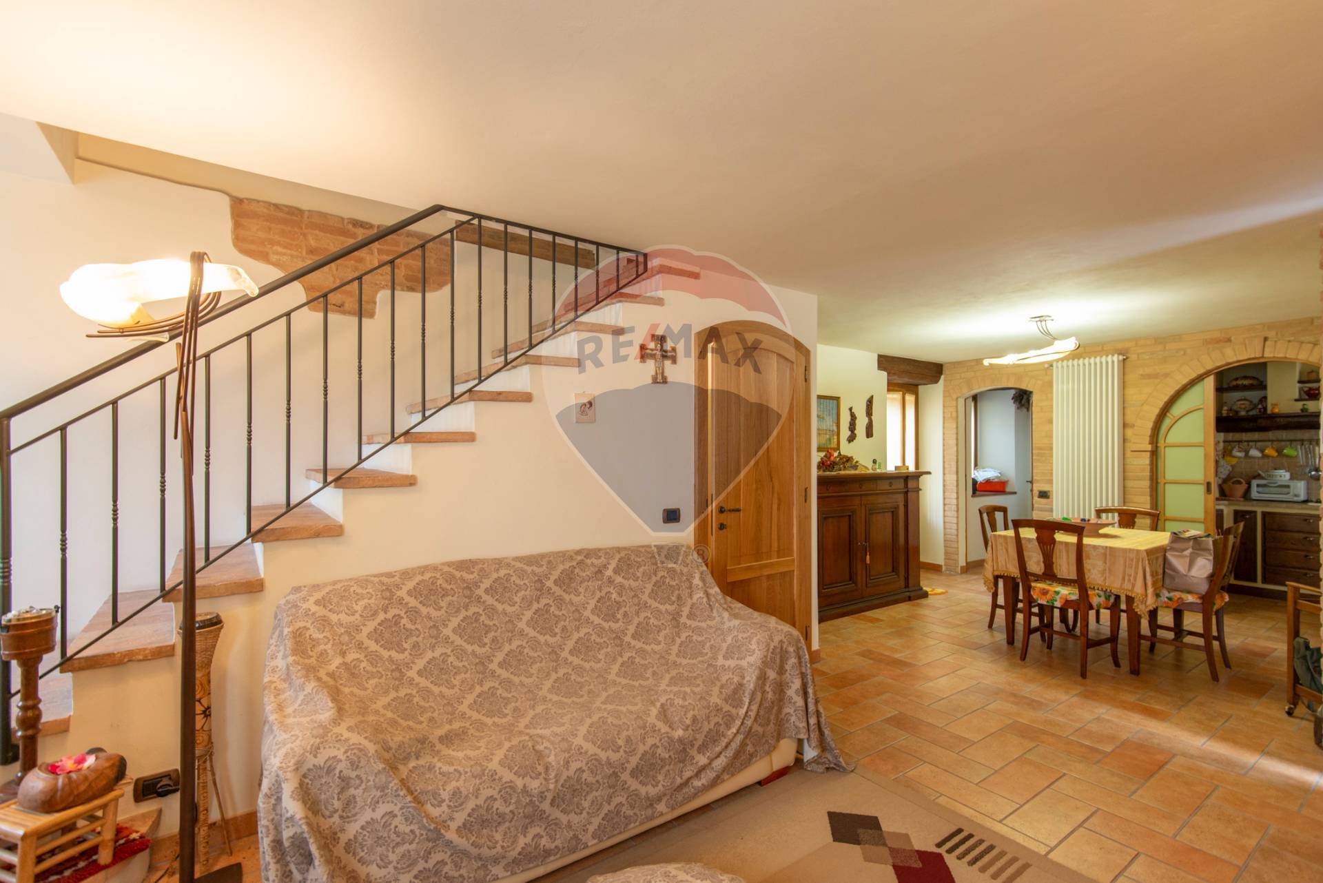  montefano vendita quart:  re-max-master-class