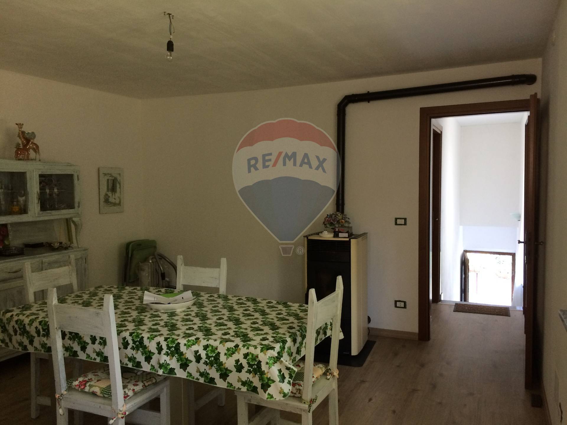  magnano vendita quart:  re/max unit