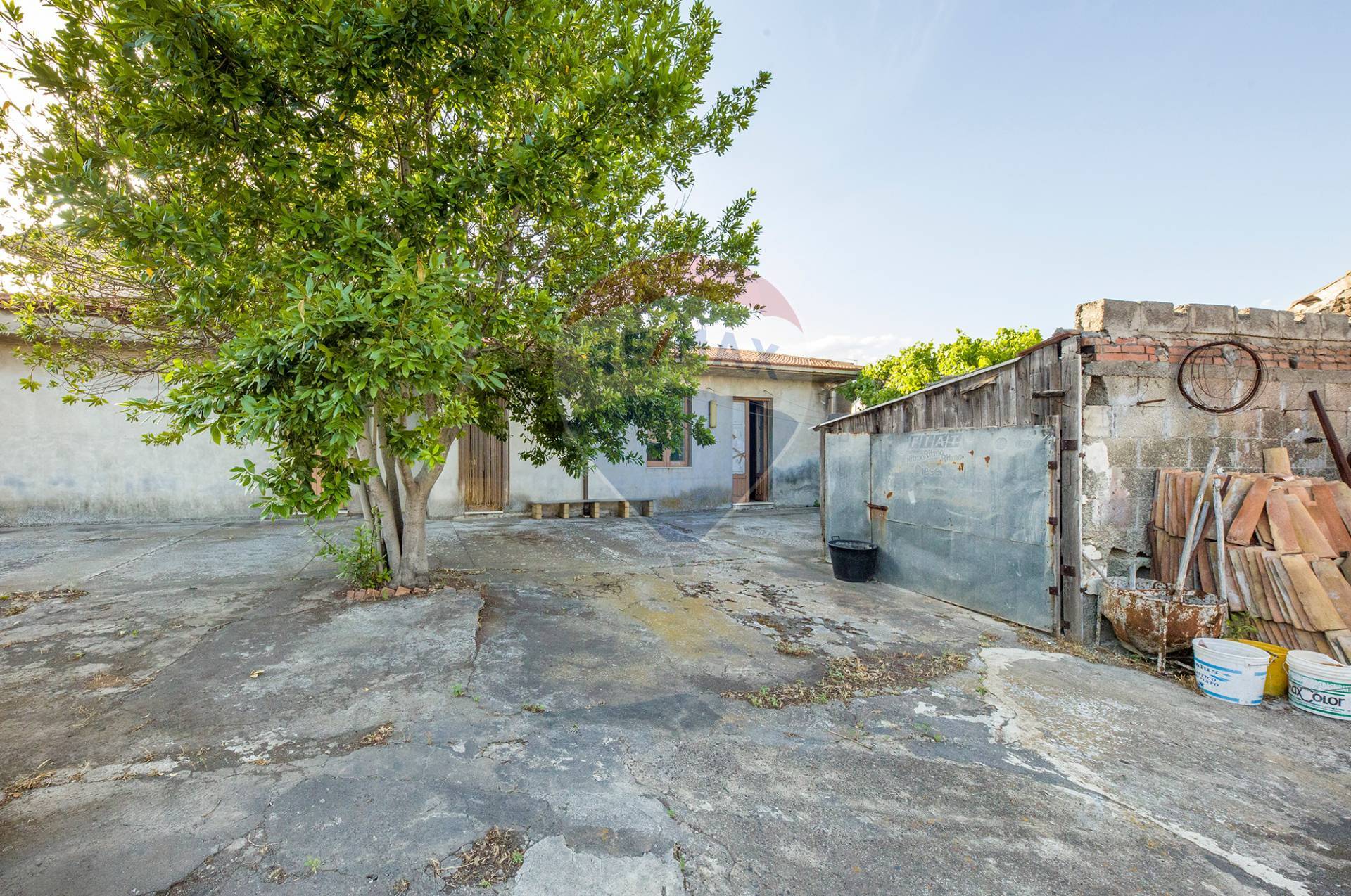 Villa Unifamiliare - Indipendente NICOLOSI vendita    RE/MAX City Home