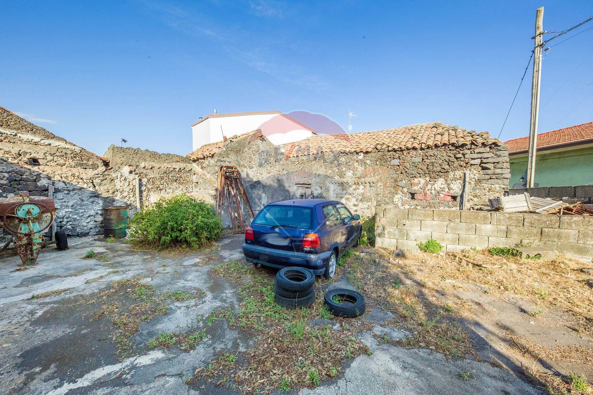 Villa Unifamiliare - Indipendente NICOLOSI vendita    RE/MAX City Home