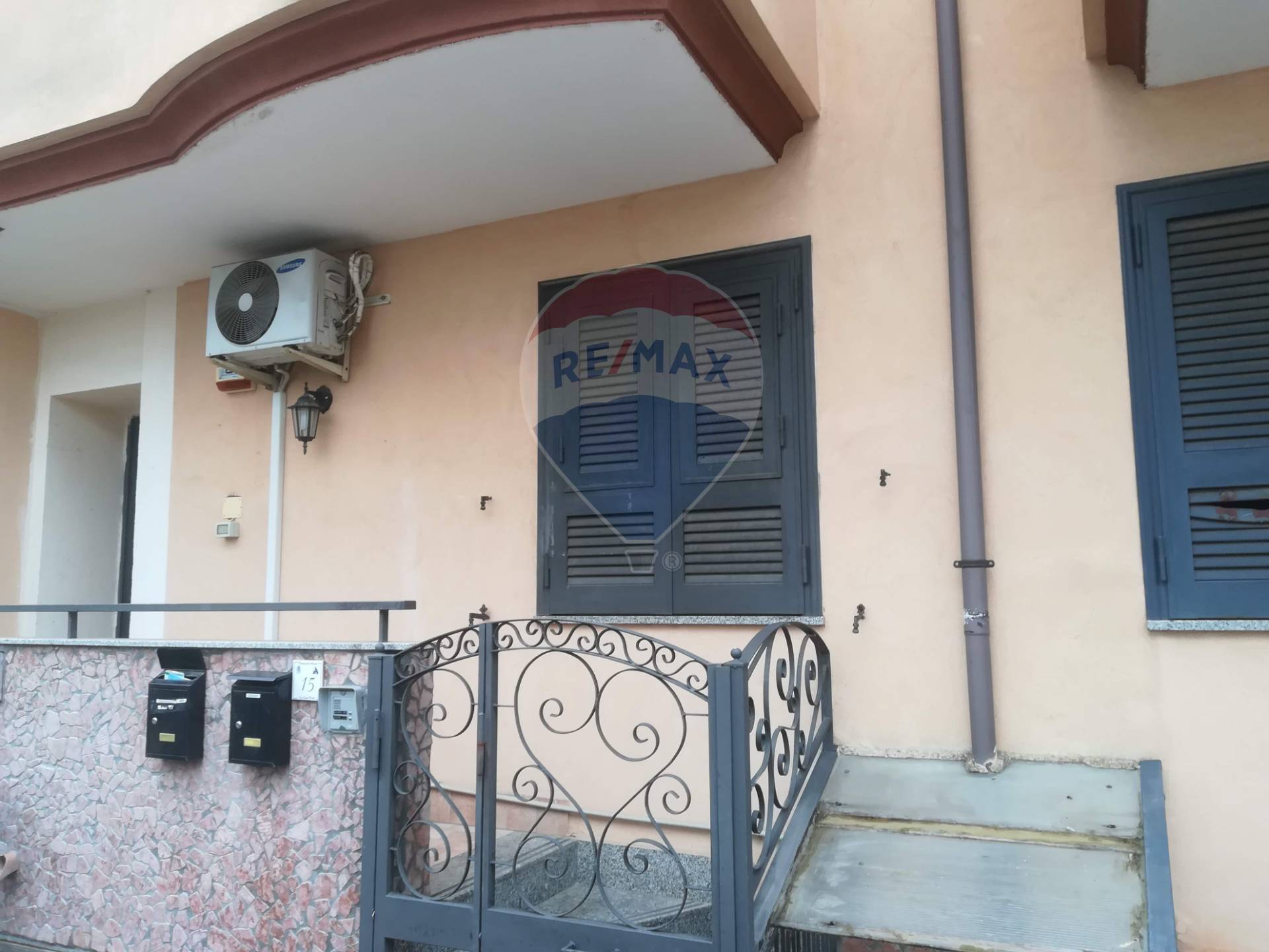  acerra vendita quart:  re-max-advisor