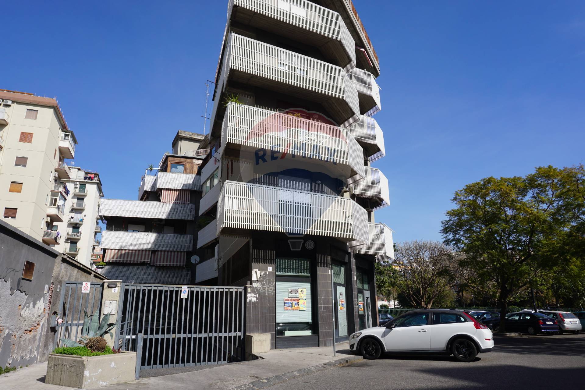  catania vendita quart:  re-max-city-home