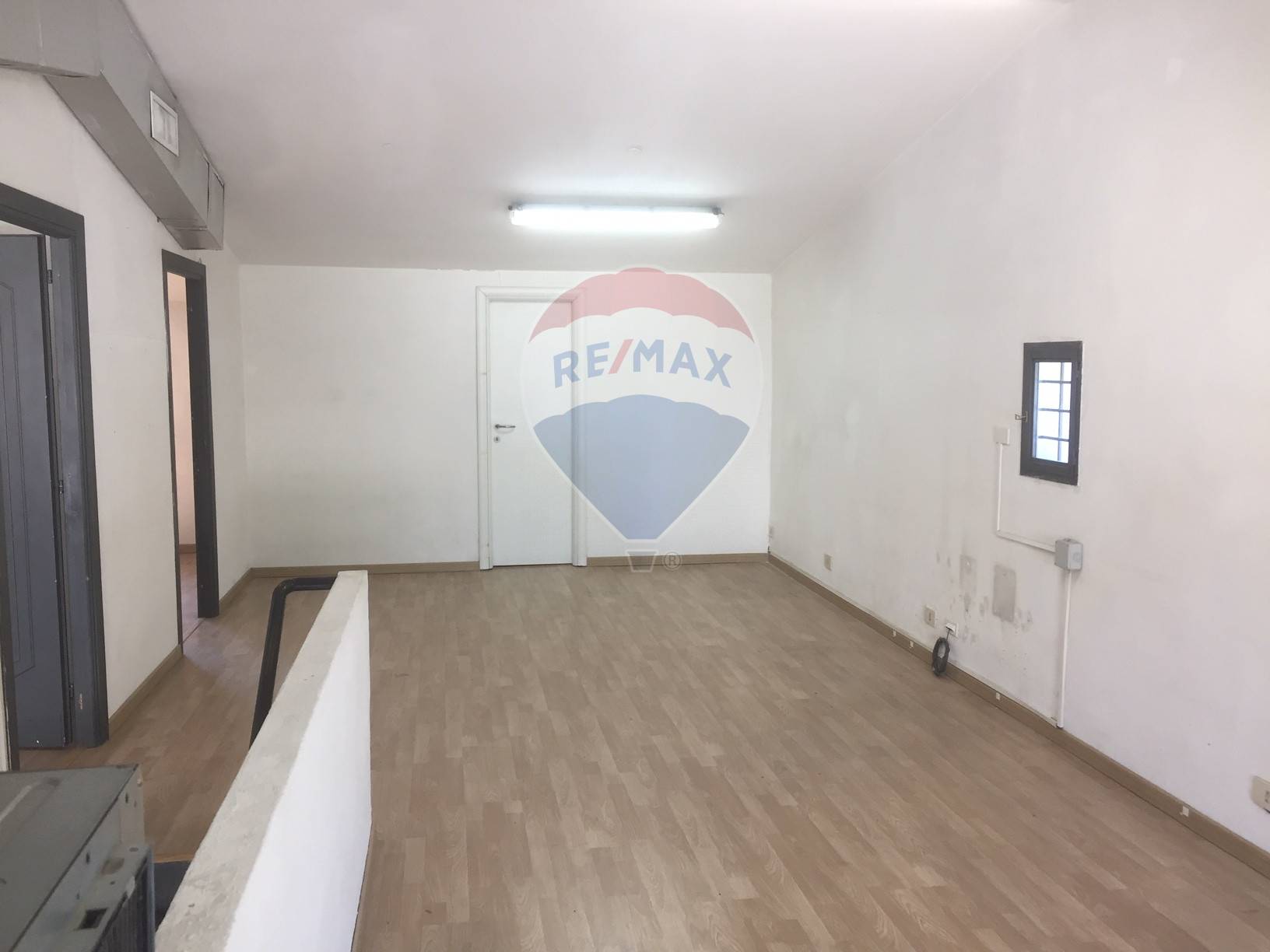 Ufficio - Loc.Com. ROMA affitto  Saxarubra  RE/MAX Titanus