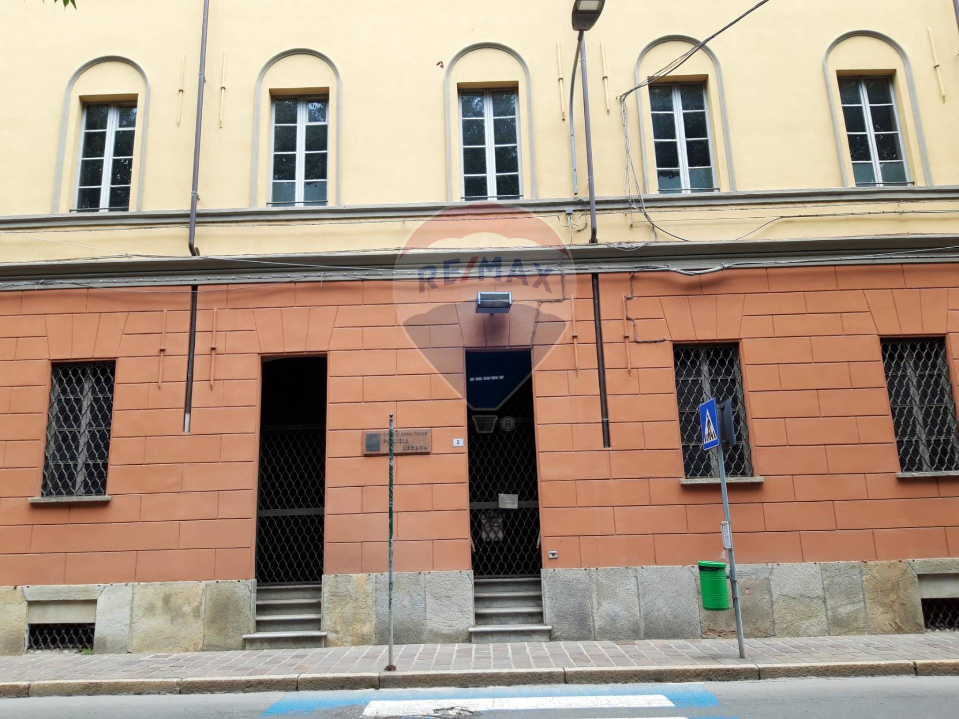 Stabile intero - Palazzo ACQUI TERME vendita    RE/MAX Unit