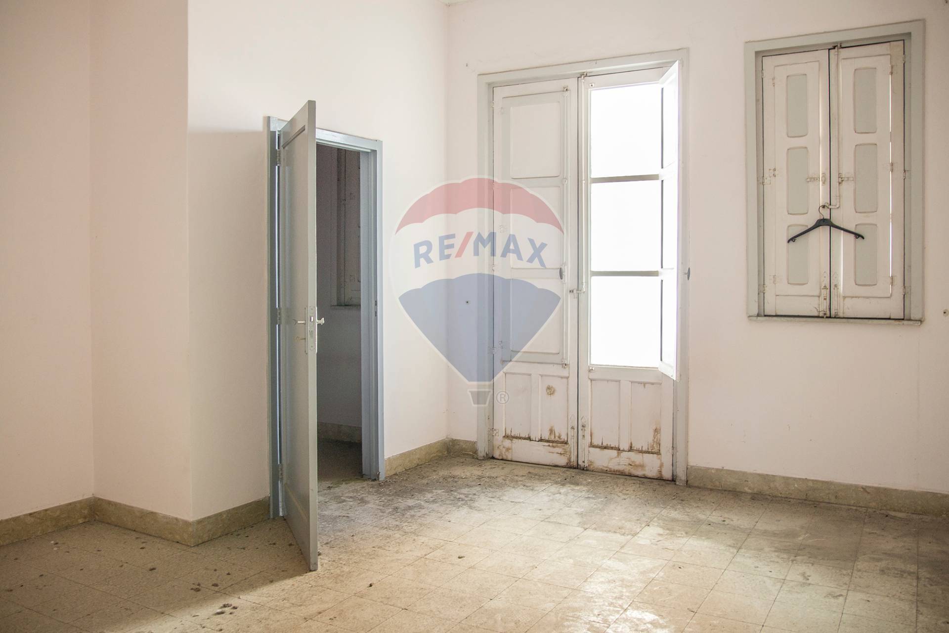 Villa Unifamiliare - Indipendente LENTINI vendita    RE/MAX City Home