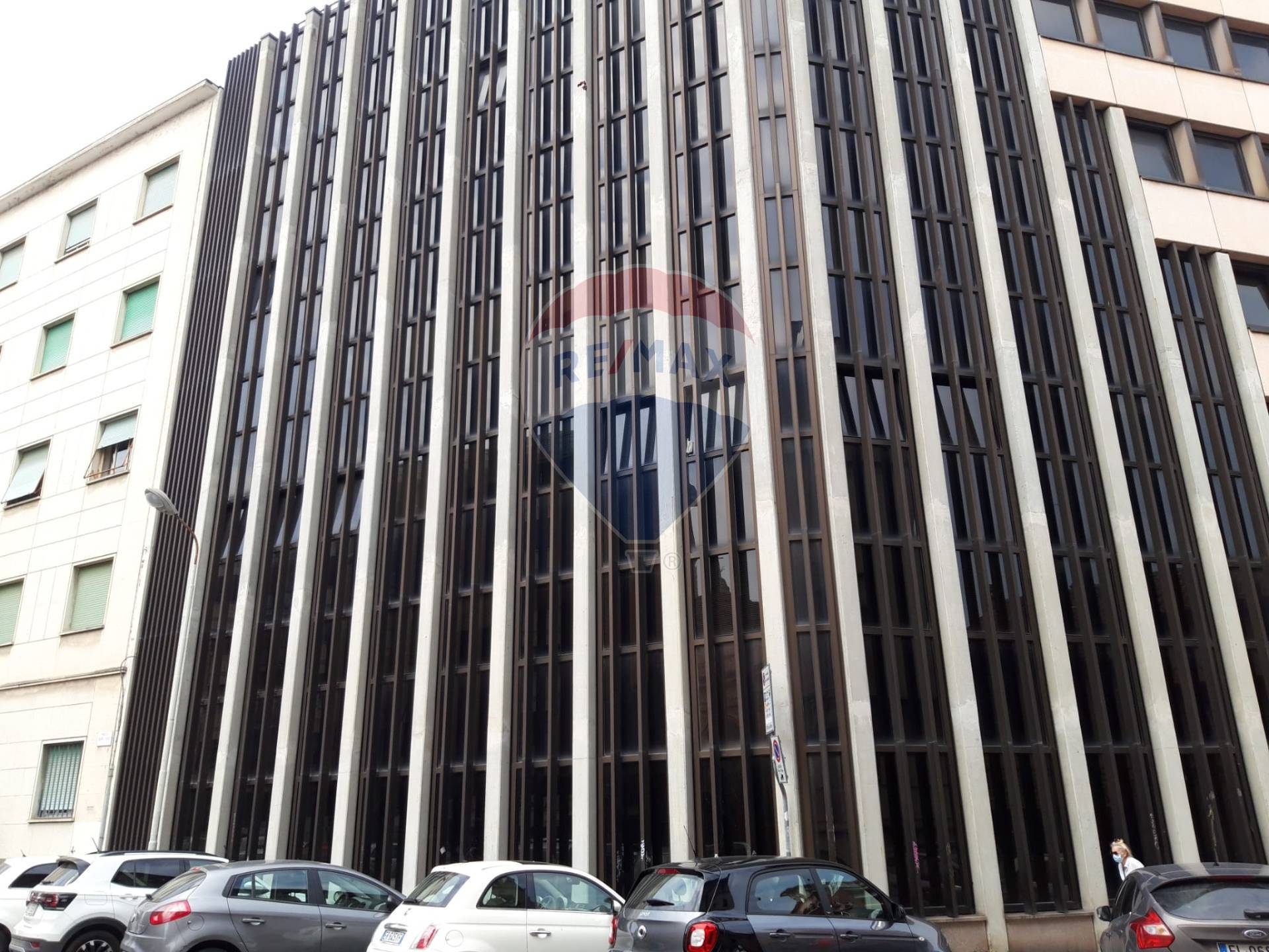 Stabile intero - Palazzo ALESSANDRIA vendita    RE/MAX Unit