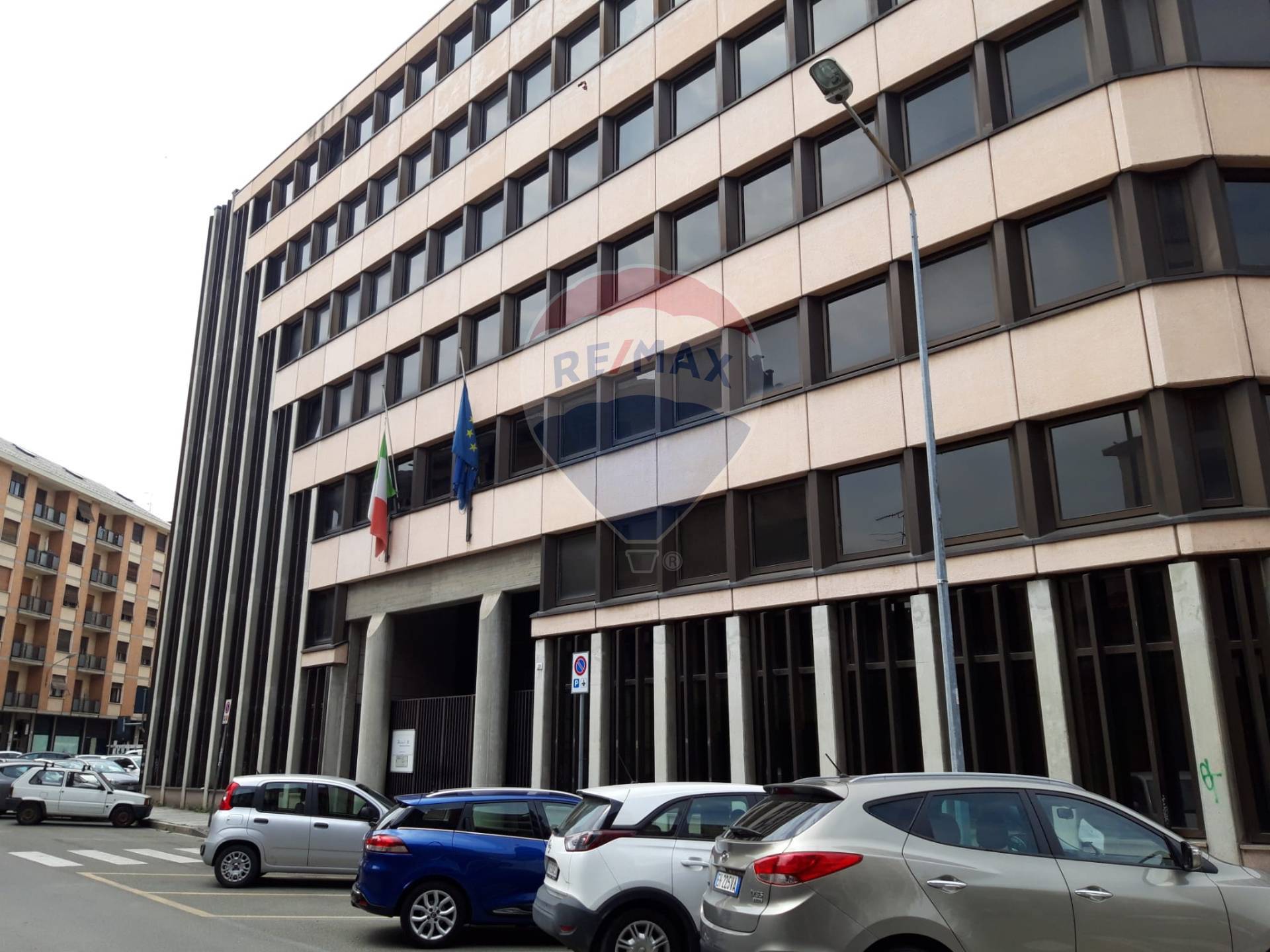  alessandria vendita quart:  re/max unit