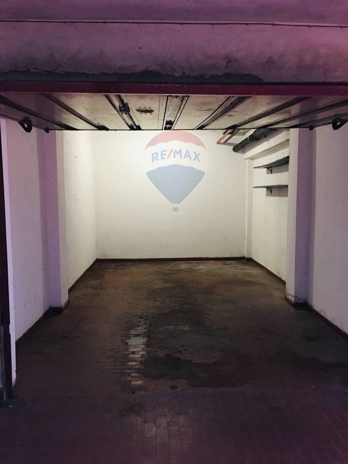 Box auto - Posto auto MILANO affitto    RE/MAX Associati Real Estate