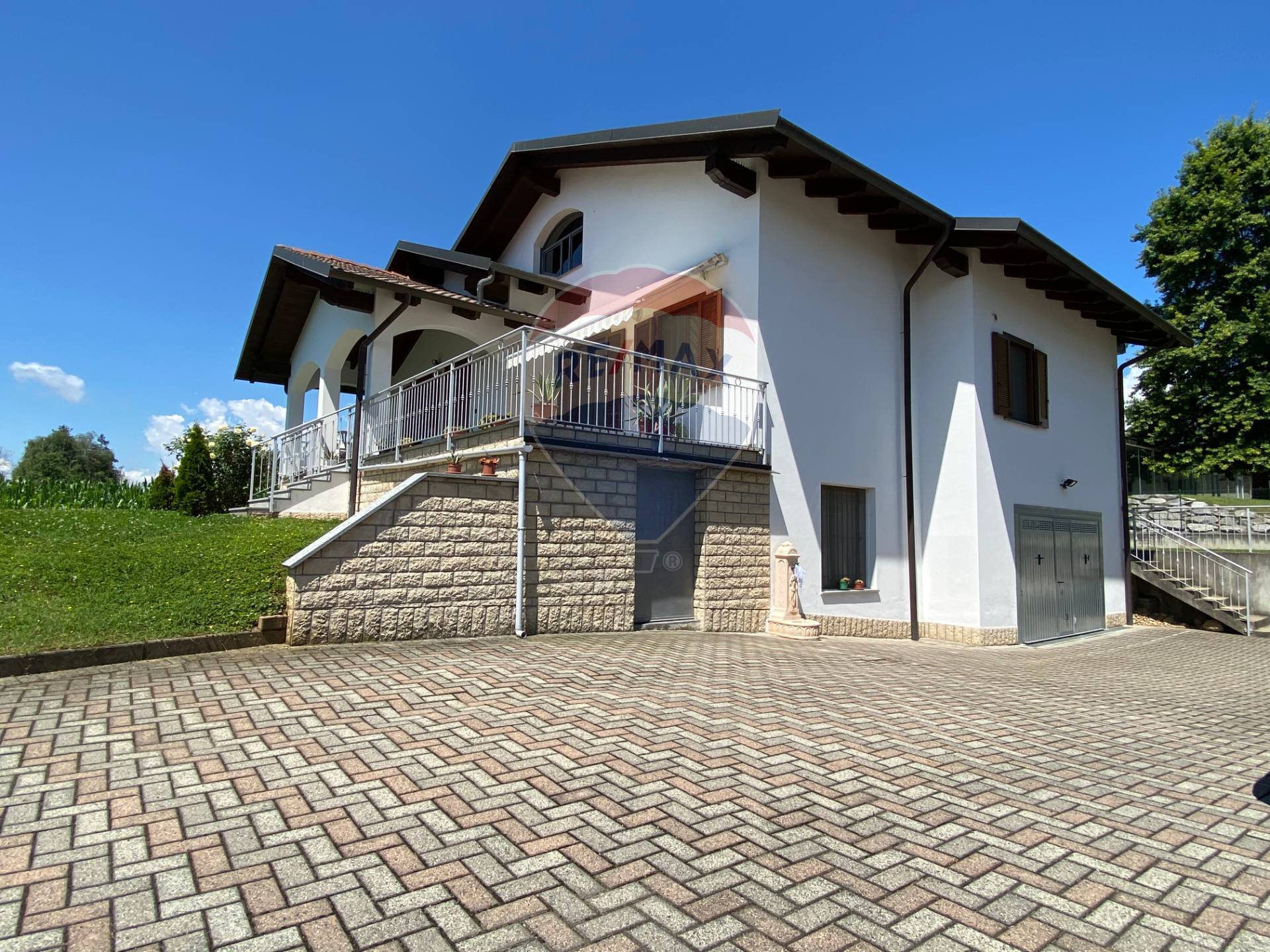 Villa PONDERANO vendita    RE/MAX Unit