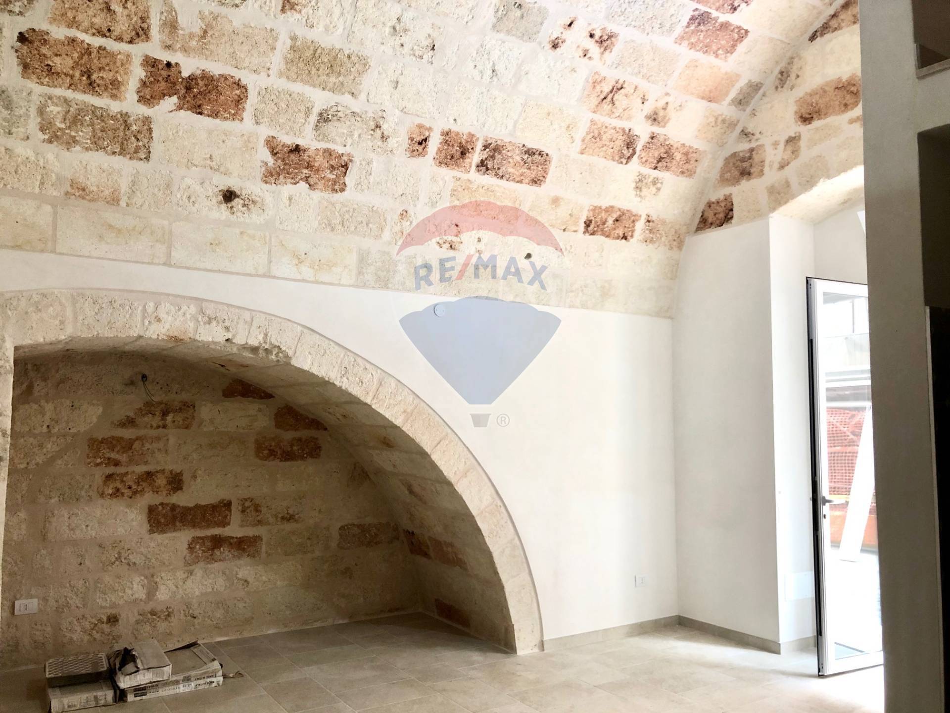  polignano a mare vendita quart:  re/max acquachiara