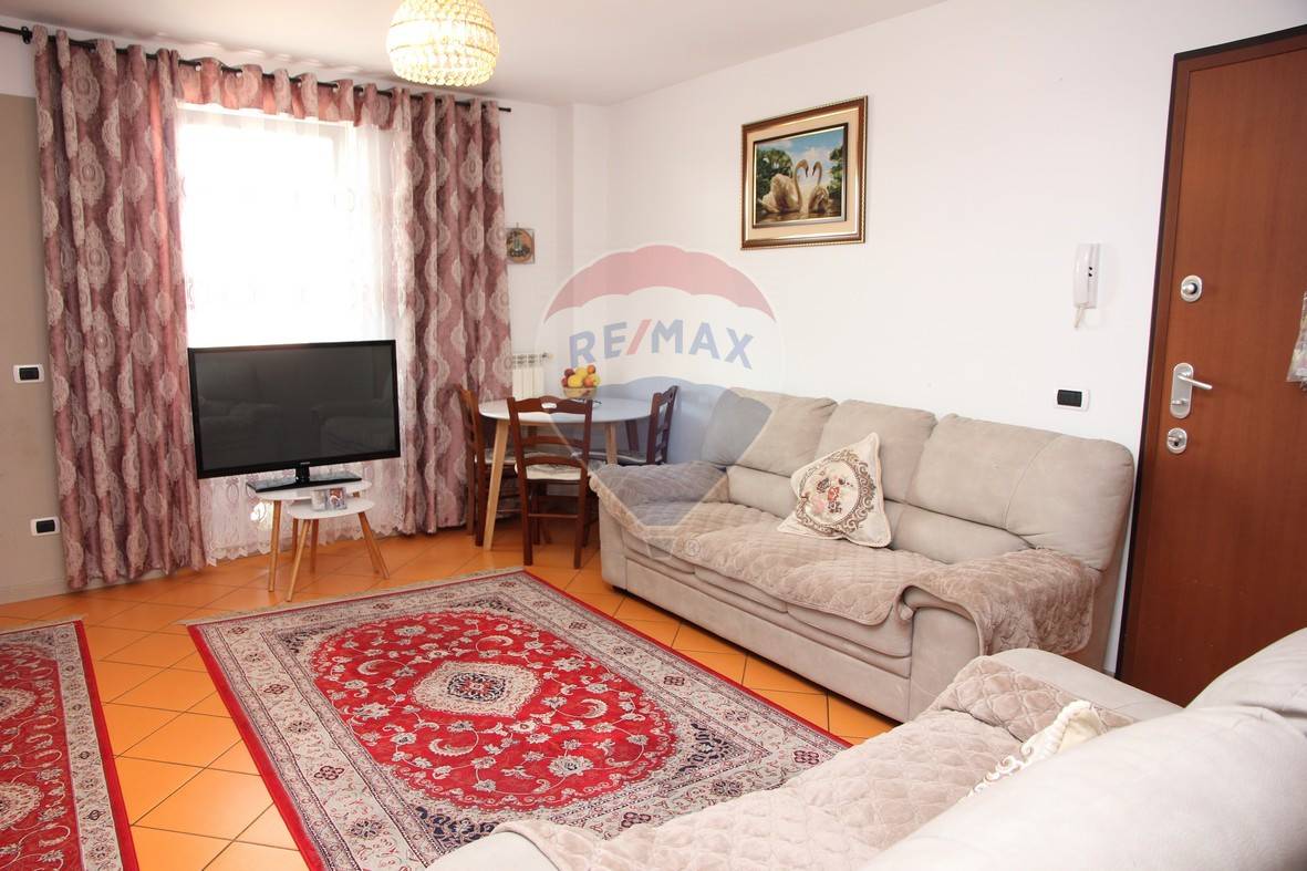 Appartamento FENEGRÒ vendita    RE/MAX Essenza