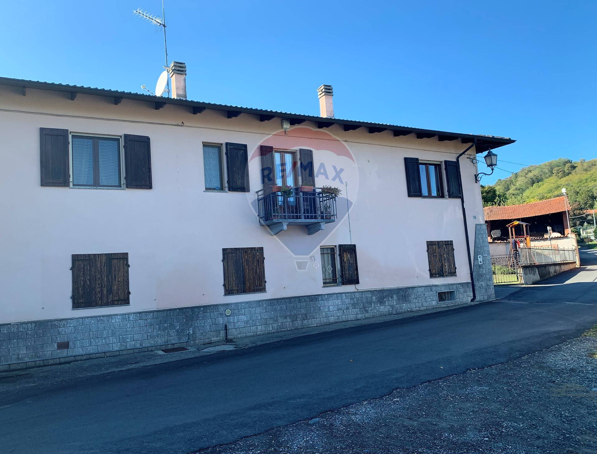 Appartamento DORZANO vendita    RE/MAX Unit