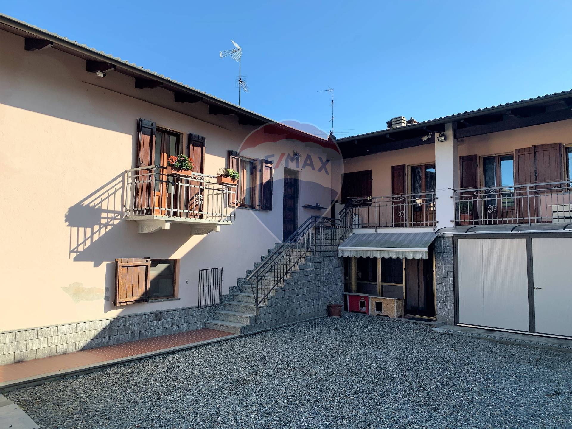 Appartamento DORZANO vendita    RE/MAX Unit