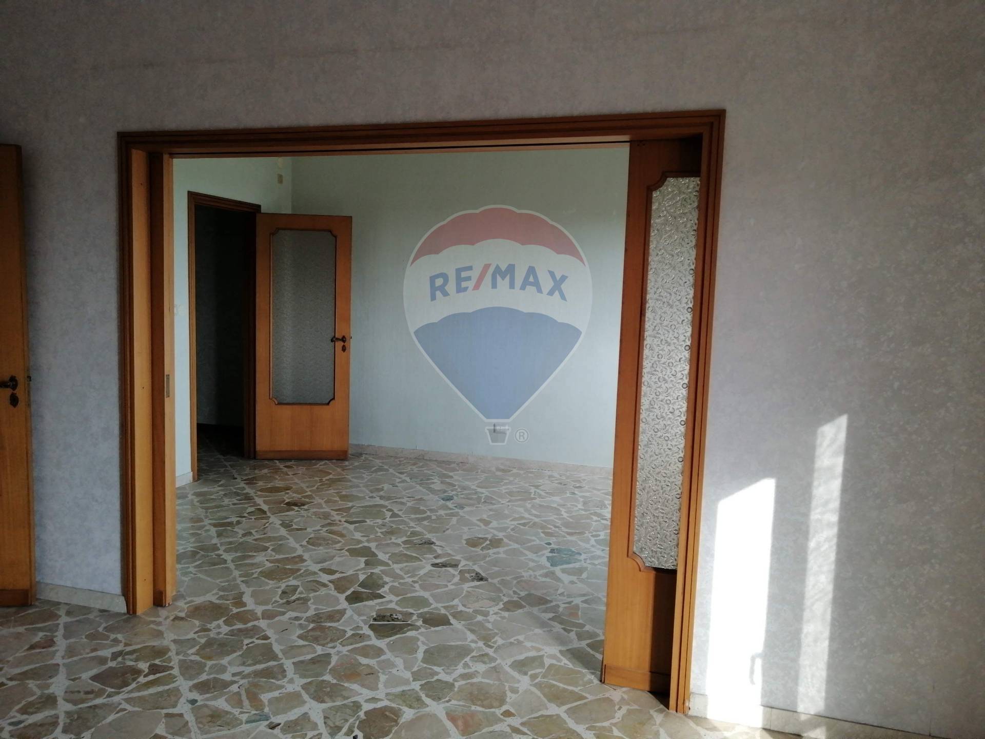 Appartamento GRAVINA DI CATANIA vendita    RE/MAX CasAffare