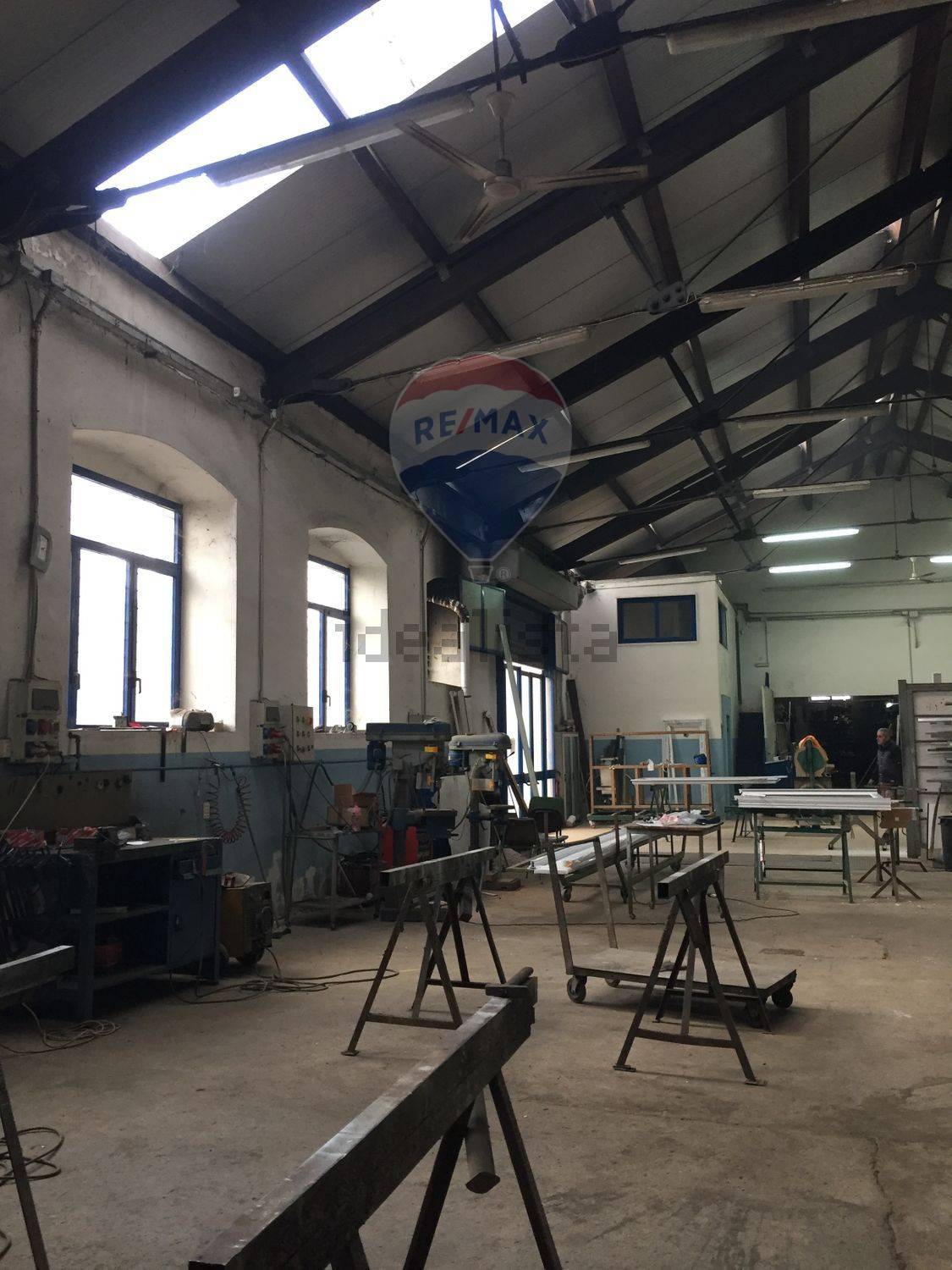 Capannone Commerciale NAPOLI vendita  San Giovanni a Teduccio  RE/MAX Advisor