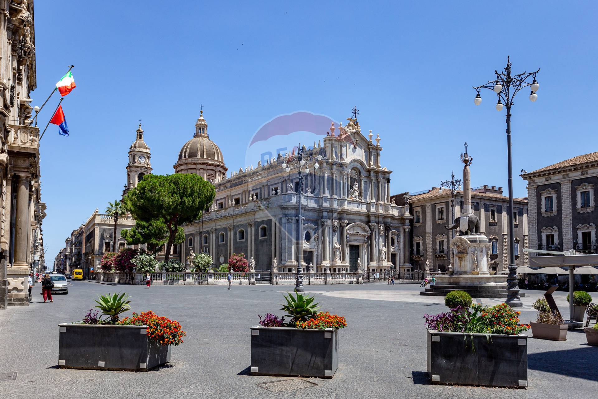  catania vendita quart:  re-max-estates