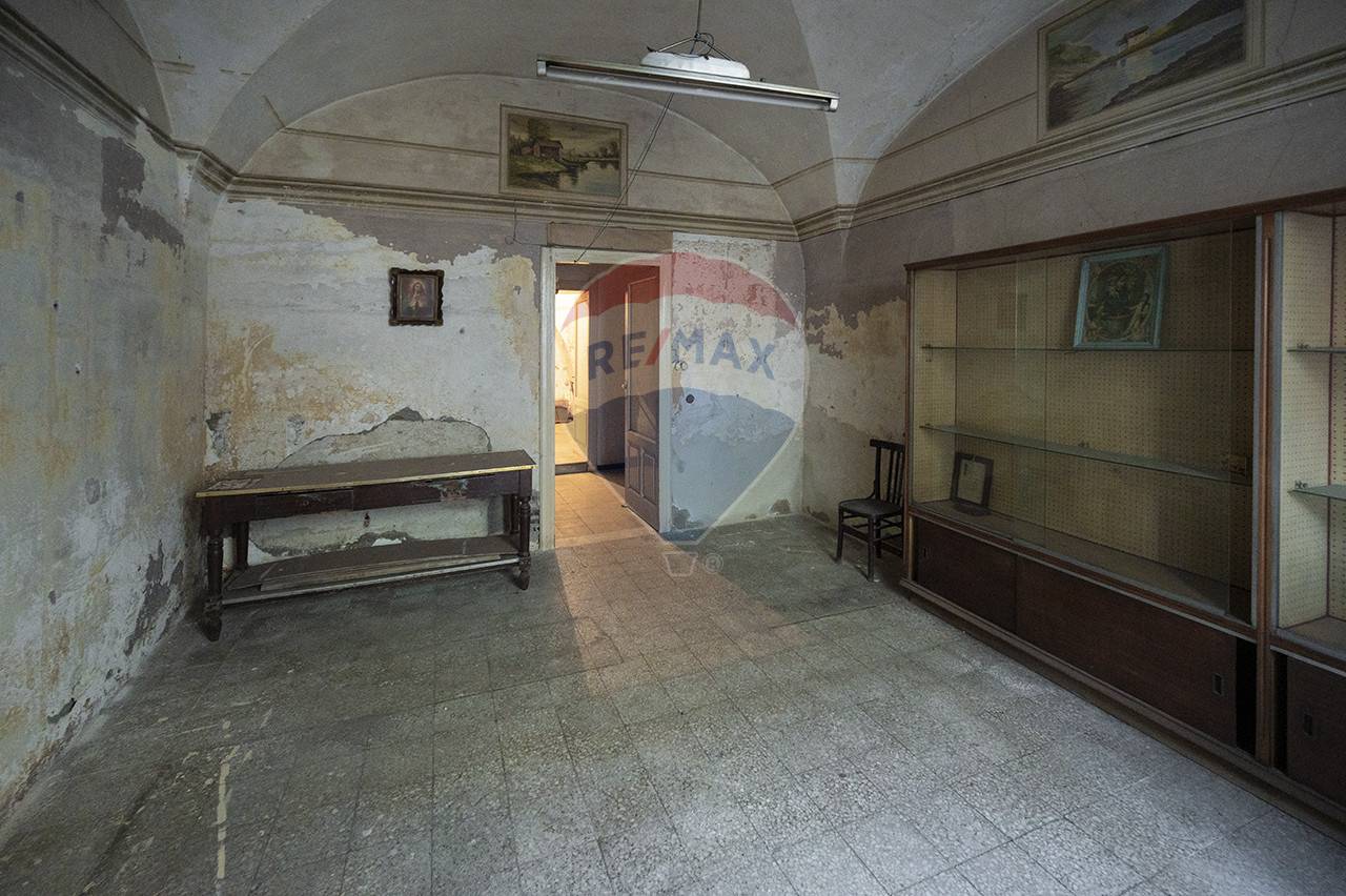  paternò vendita quart:  re/max fly