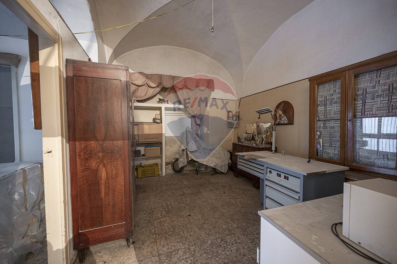 Villa Unifamiliare - Indipendente PATERNÒ vendita    RE/MAX Fly