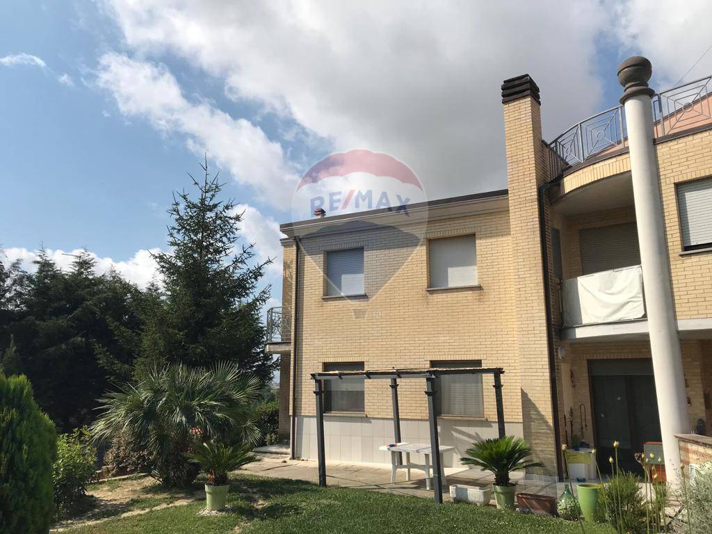 Appartamento MONTE SAN VITO vendita    RE/MAX Centro Casa