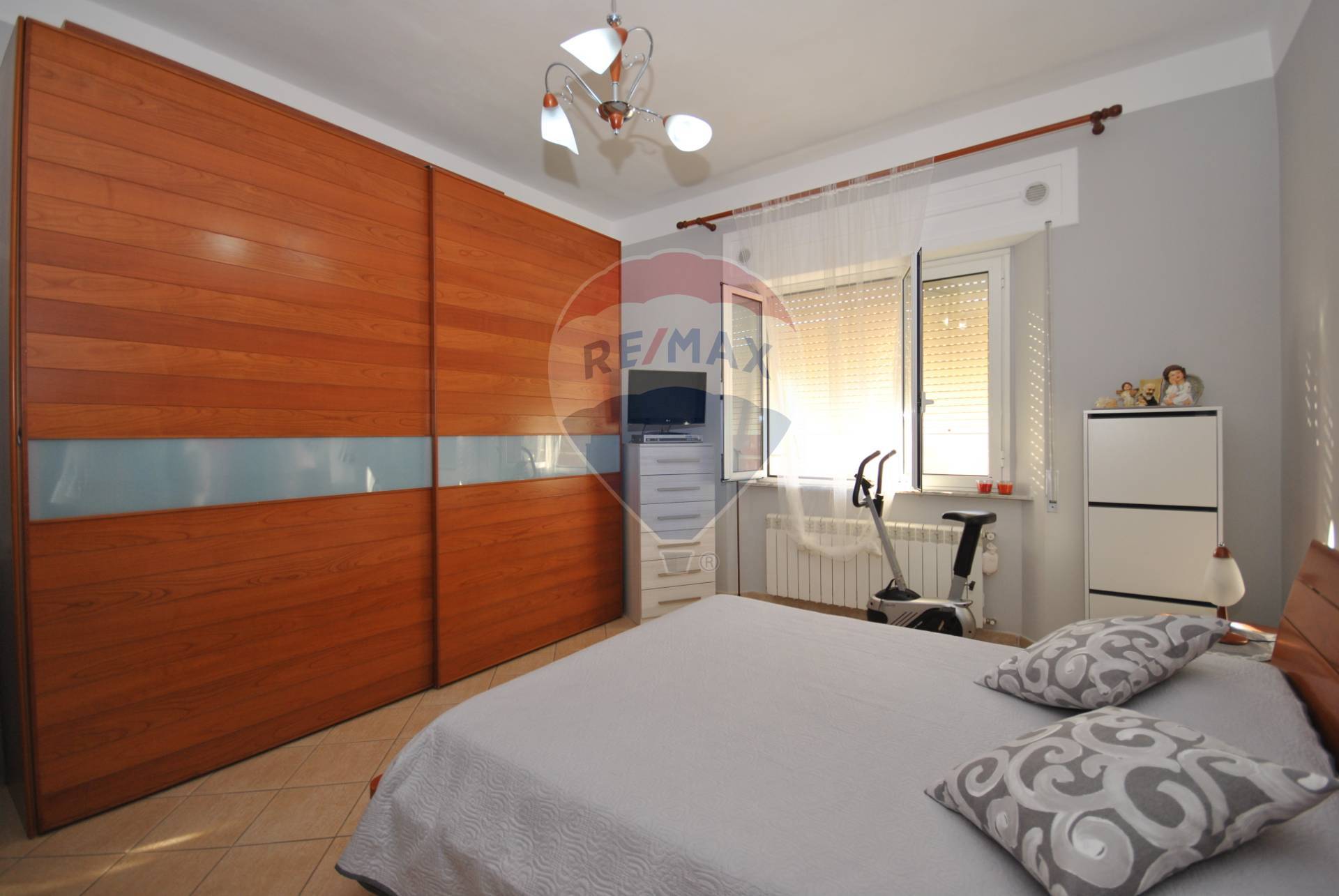  piombino vendita quart:  re-max-mindset