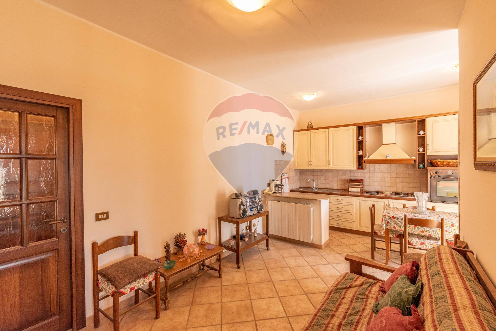 Villa Unifamiliare - Indipendente TUSCANIA vendita    RE/MAX Best