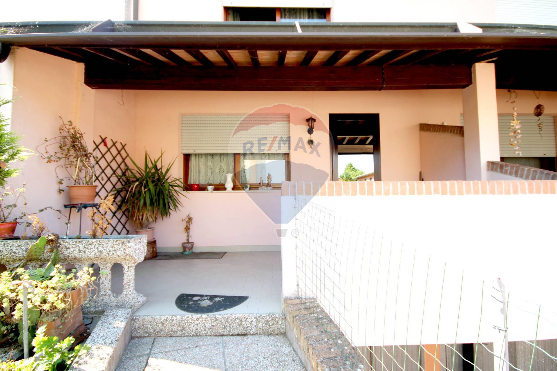 Villa VILLADOSE vendita    RE/MAX Sunbeam