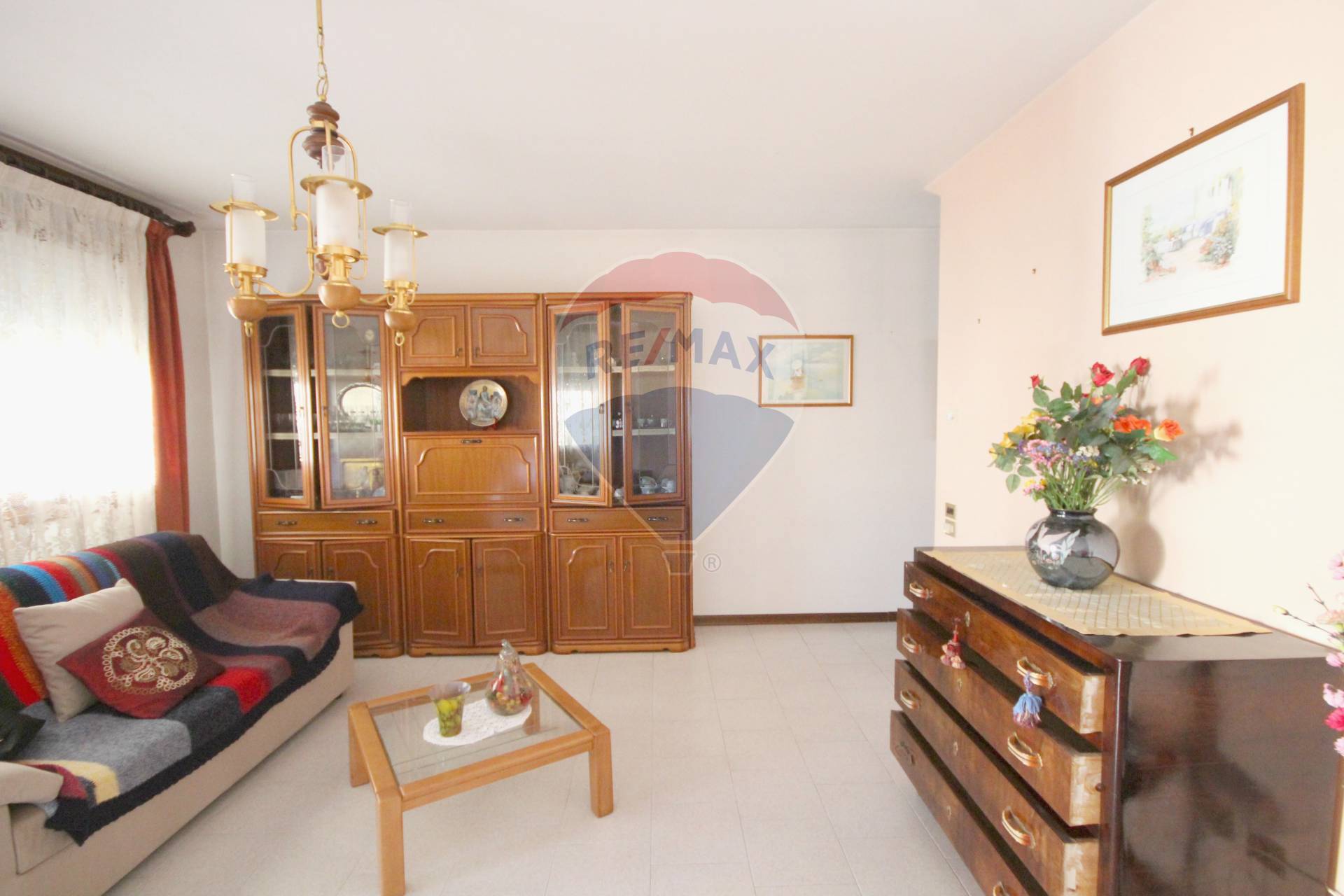 Villa VILLADOSE vendita    RE/MAX Sunbeam