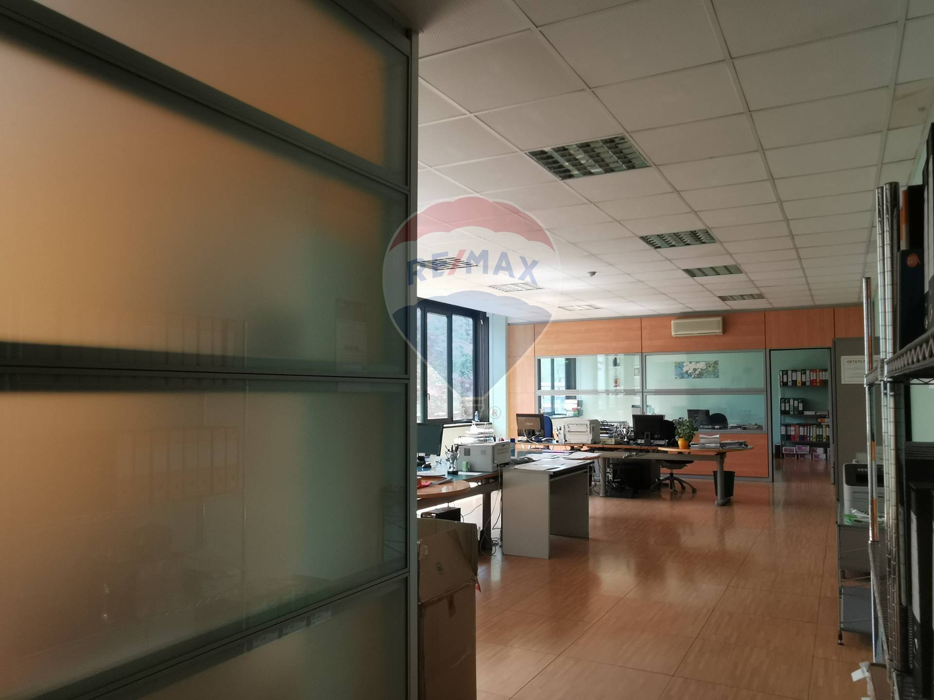 Stabile intero - Palazzo CANELLI vendita    RE/MAX Unit