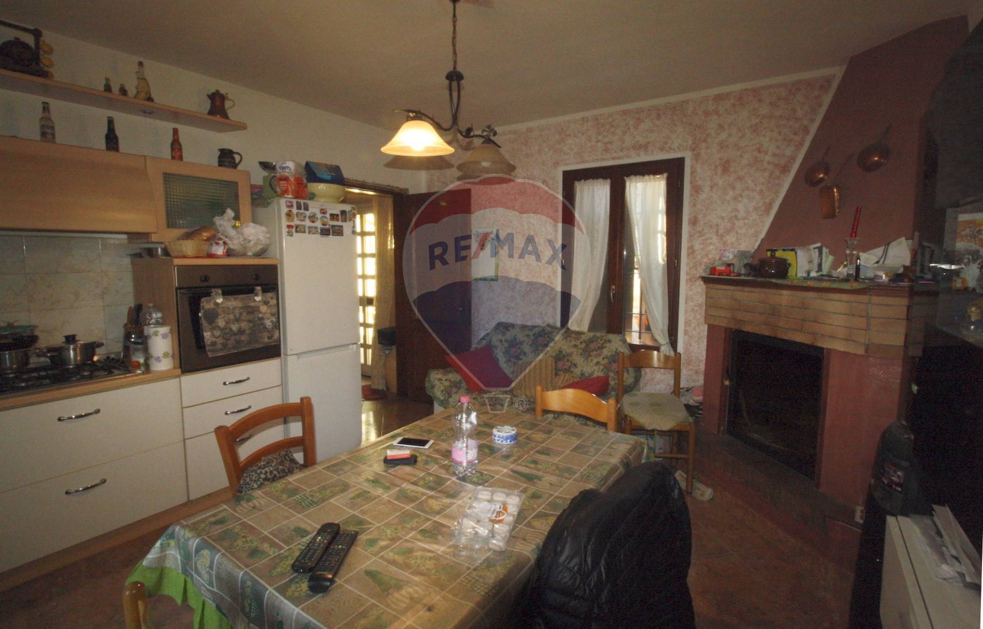 Villa Unifamiliare - Indipendente SANT