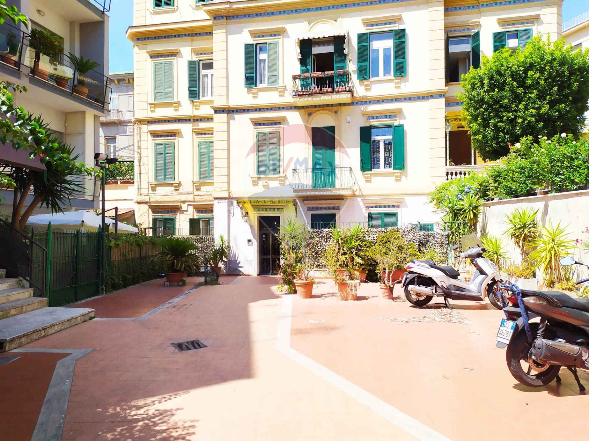 Appartamento NAPOLI vendita  Chiaia  RE/MAX Advisor