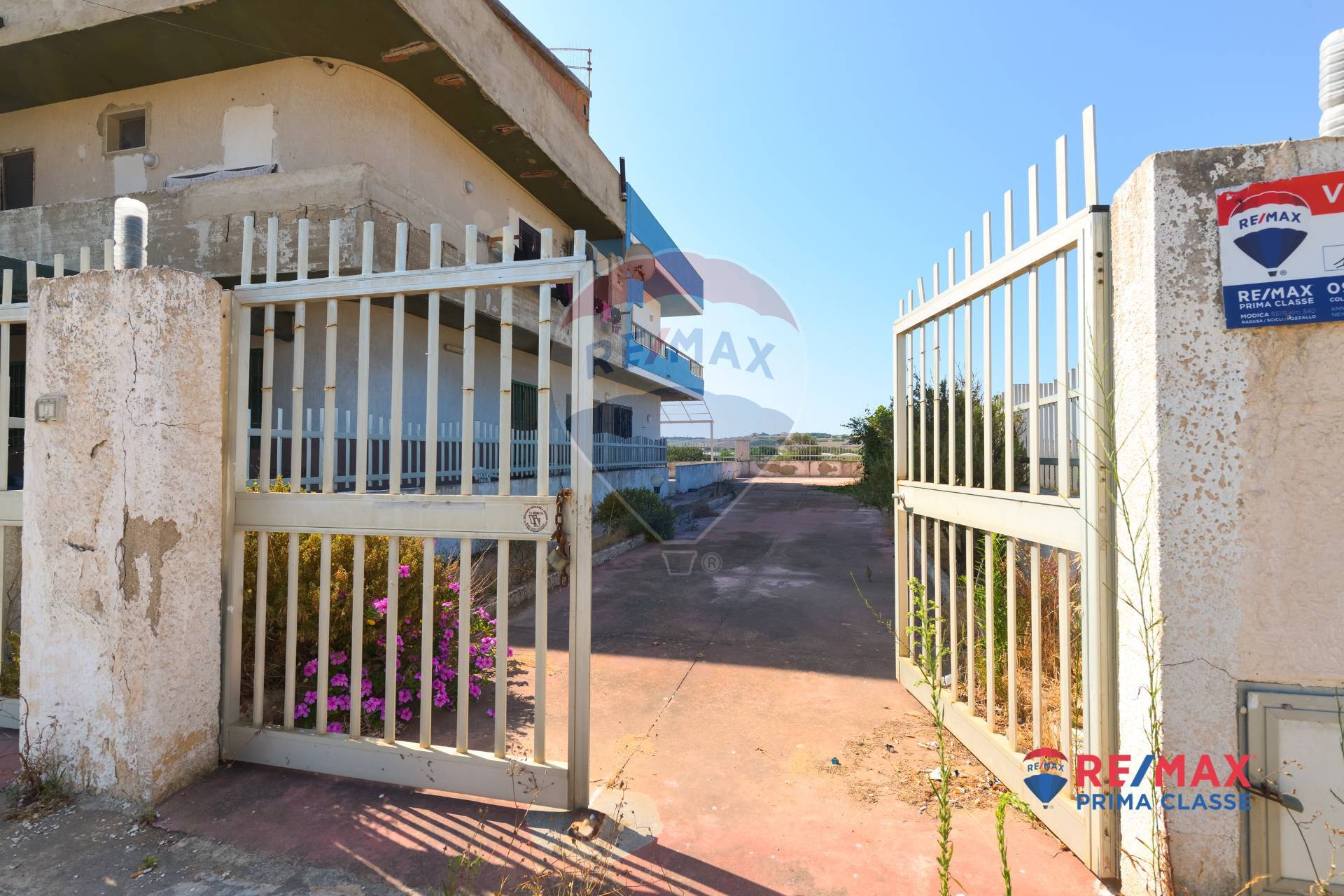 Villa Unifamiliare - Indipendente VITTORIA vendita  Scoglitti  RE/MAX Prima Classe