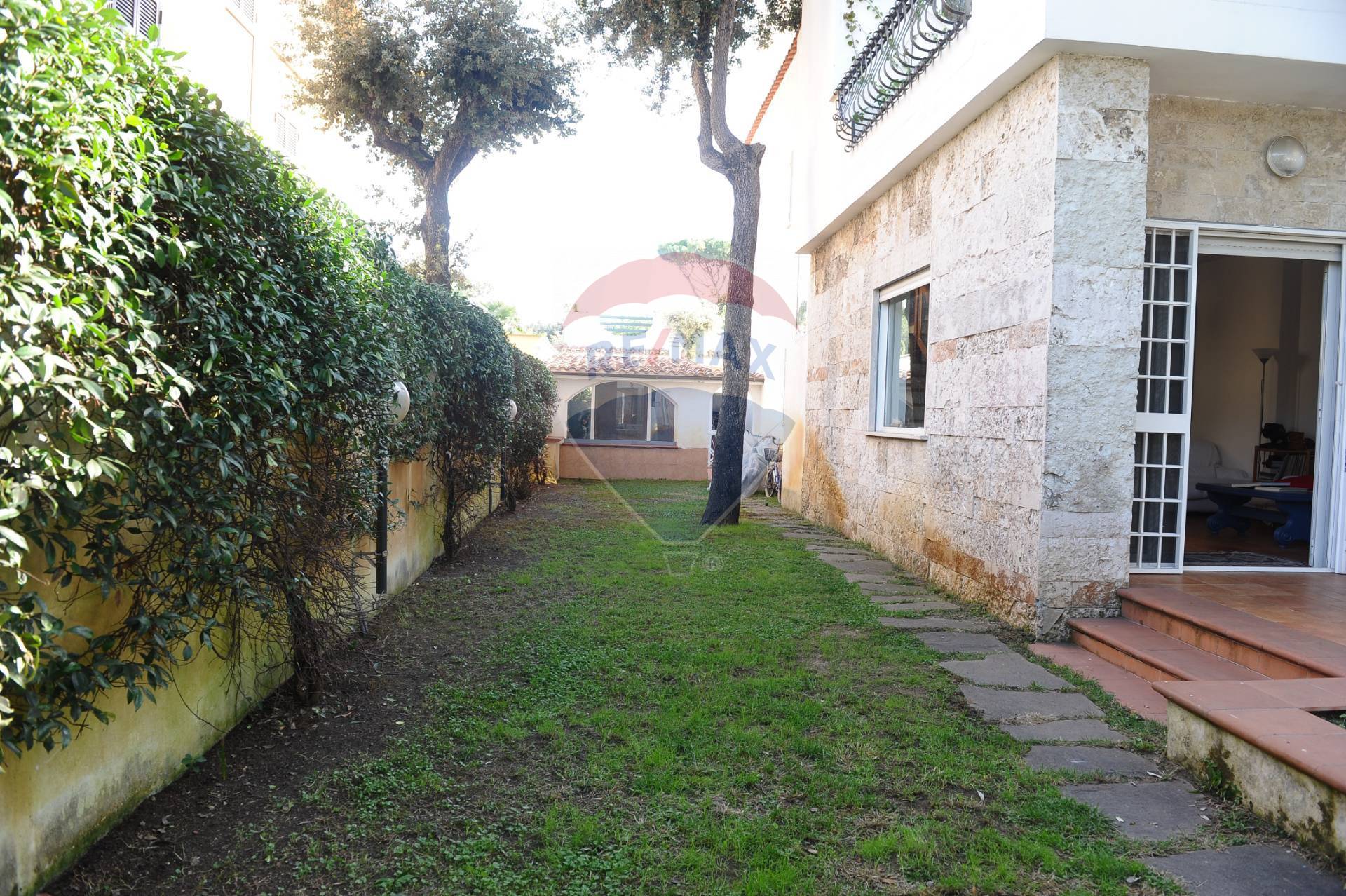 Villa FIUMICINO vendita  Fregene  RE/MAX Titanus