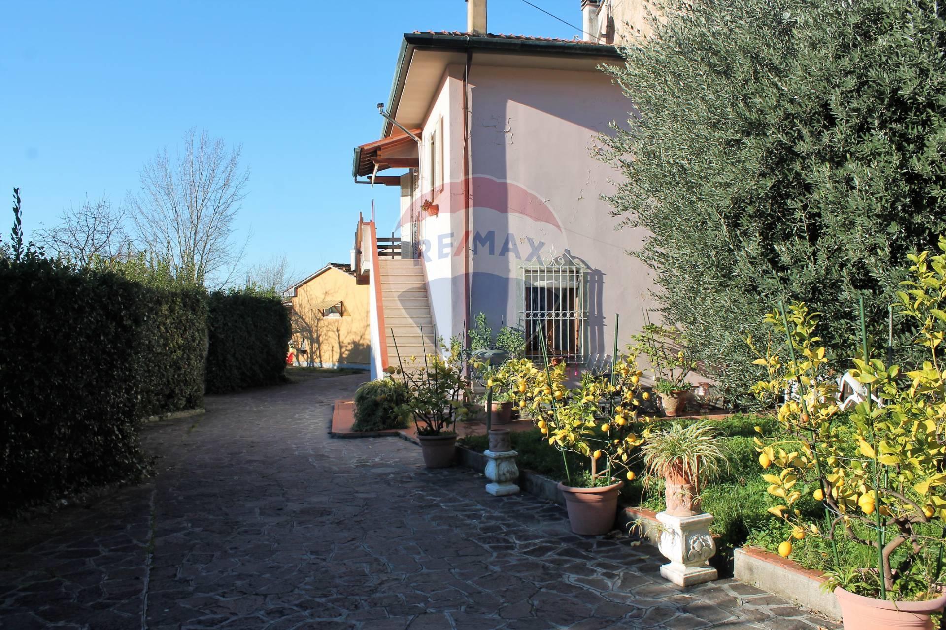 Villa MASSAROSA vendita  Quiesa  RE/MAX Quality House