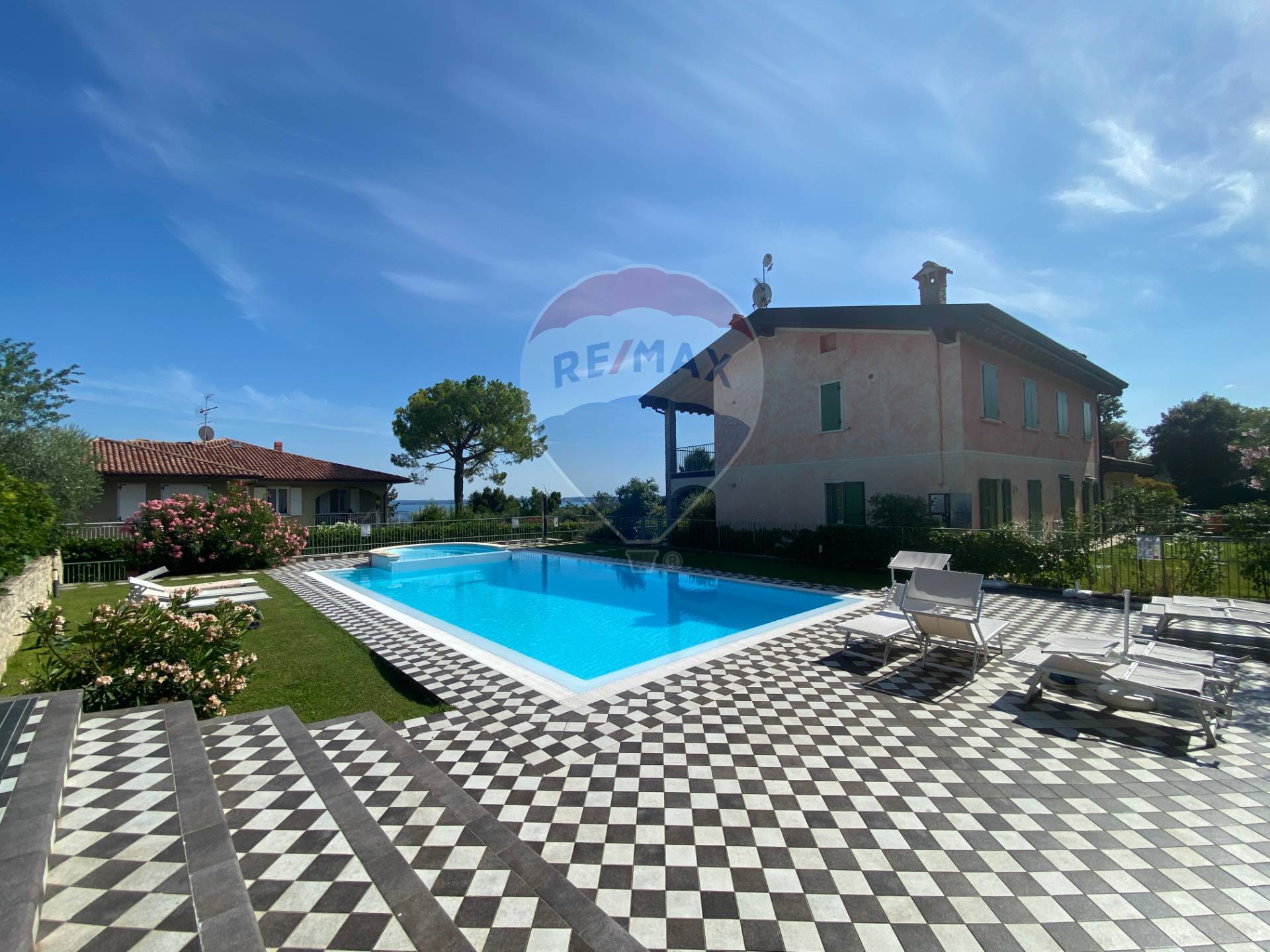 Appartamento MANERBA DEL GARDA vendita    RE/MAX Edilfin