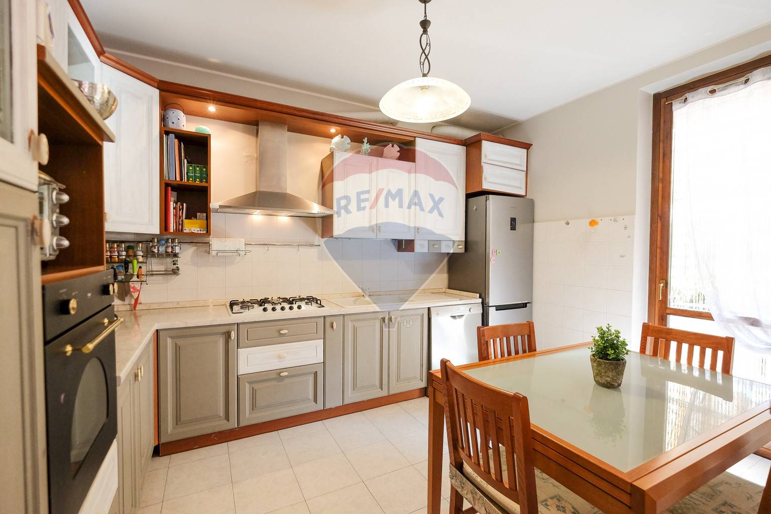 Appartamento AMBIVERE vendita    RE/MAX Expo