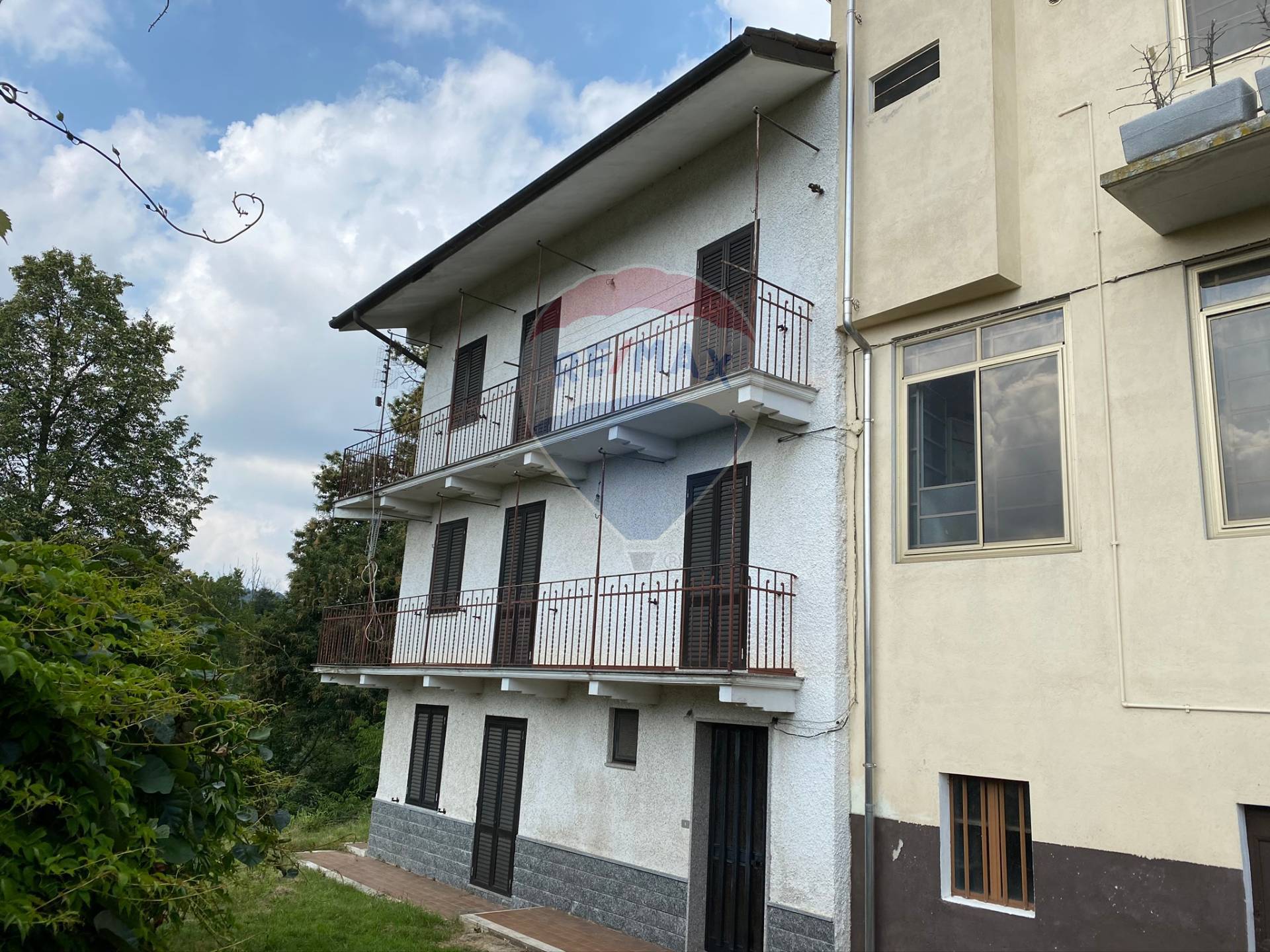  casapinta vendita quart:  re/max unit