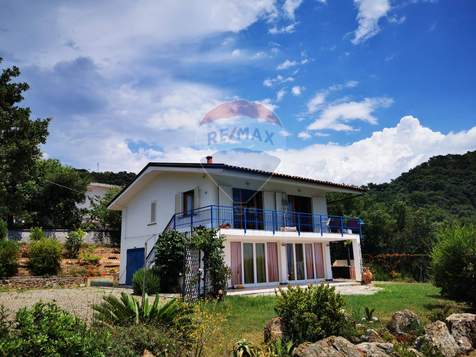 Villa Unifamiliare - Indipendente VIBONATI vendita    RE/MAX Incentro