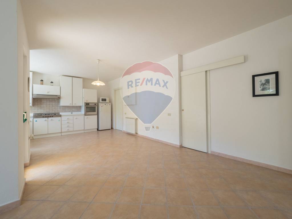 Villa CAPOTERRA vendita  Zona Poggio Dei Pini  RE/MAX Incontro