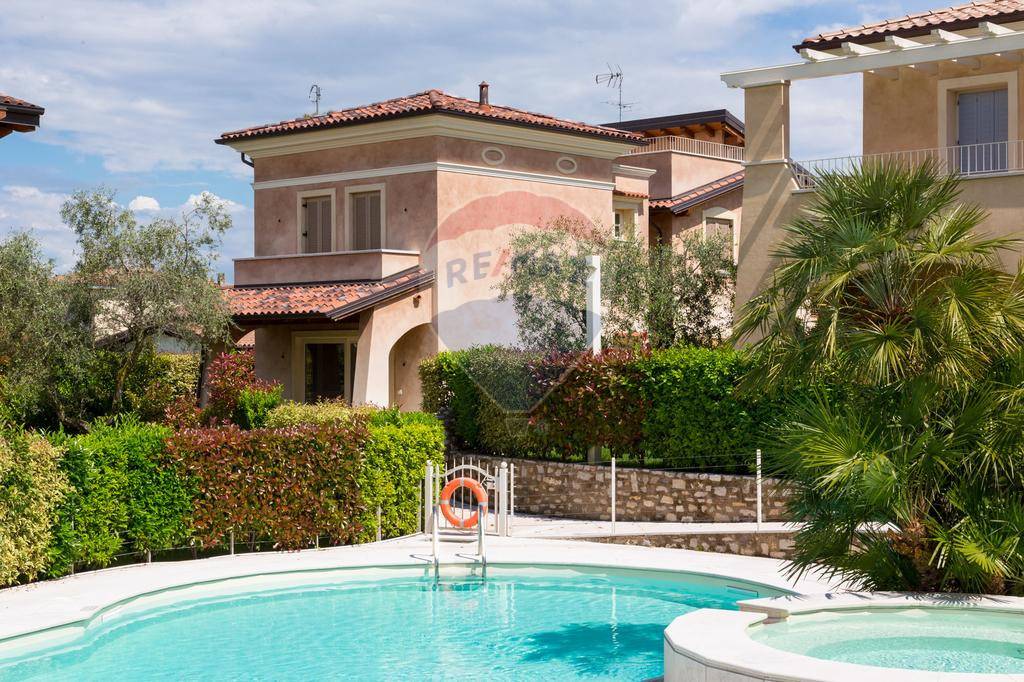 Villa MANERBA DEL GARDA vendita    RE/MAX Edilfin