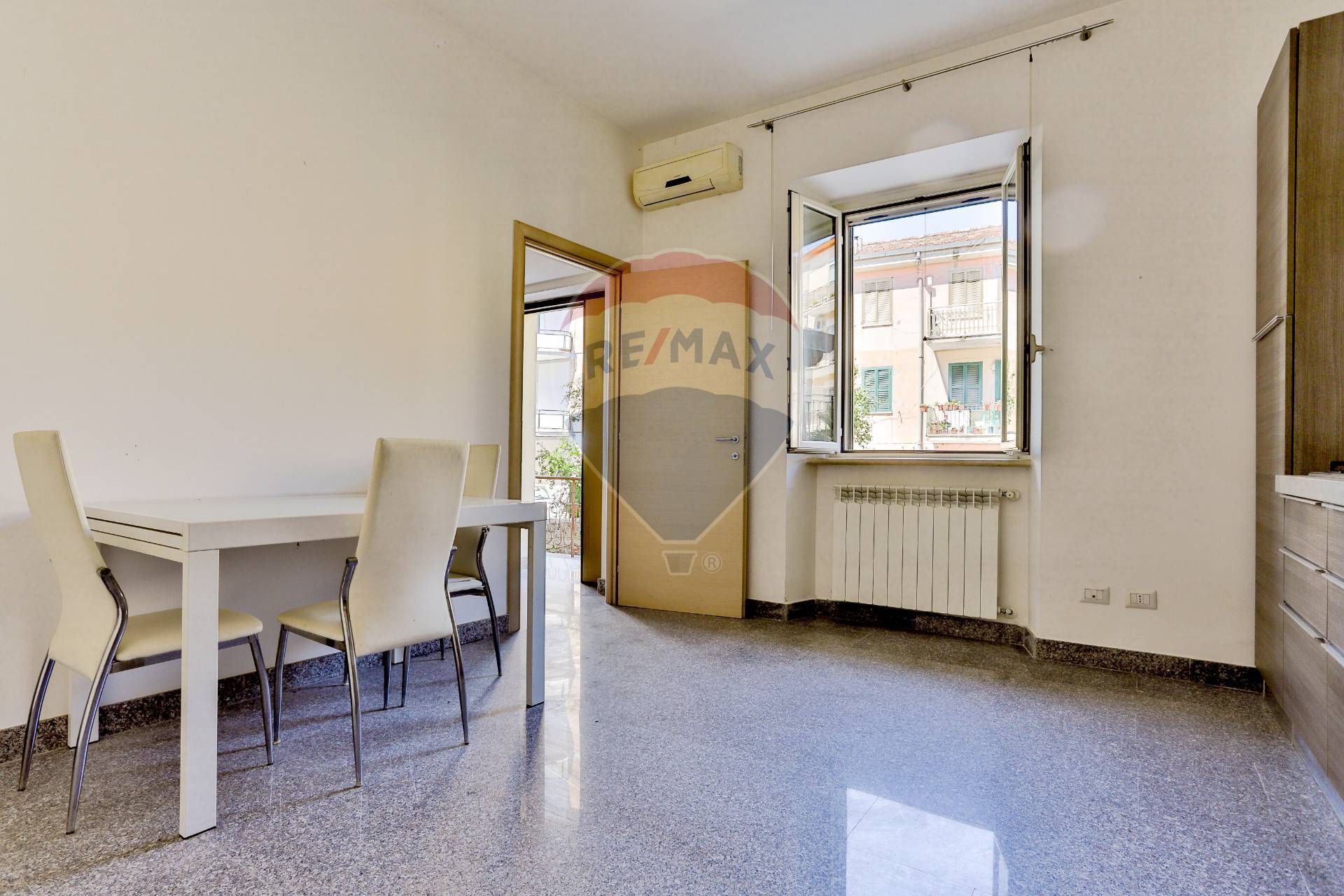  sezze vendita quart:  re/max property