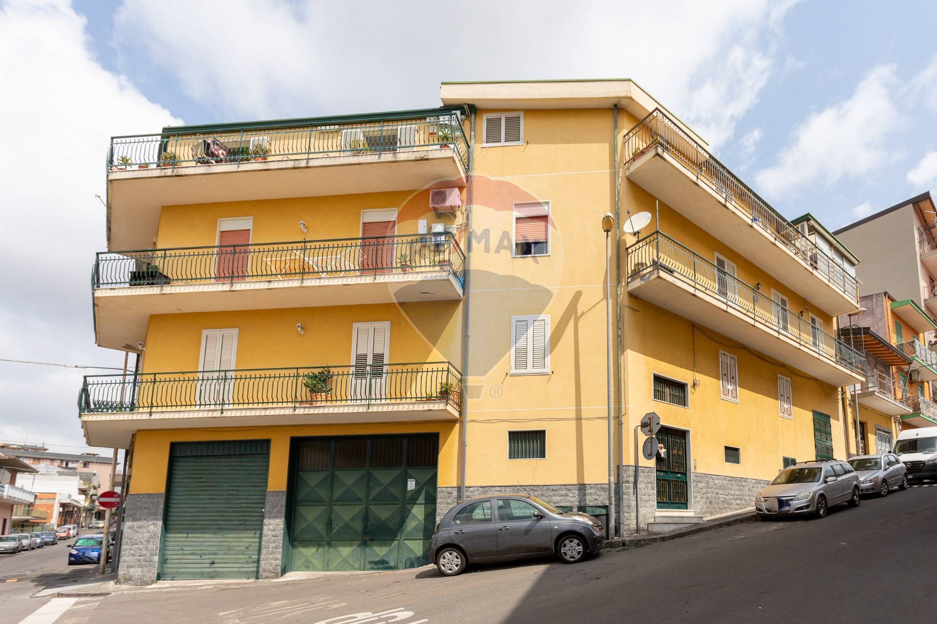  gravina-di-catania vendita quart:  re-max-estates