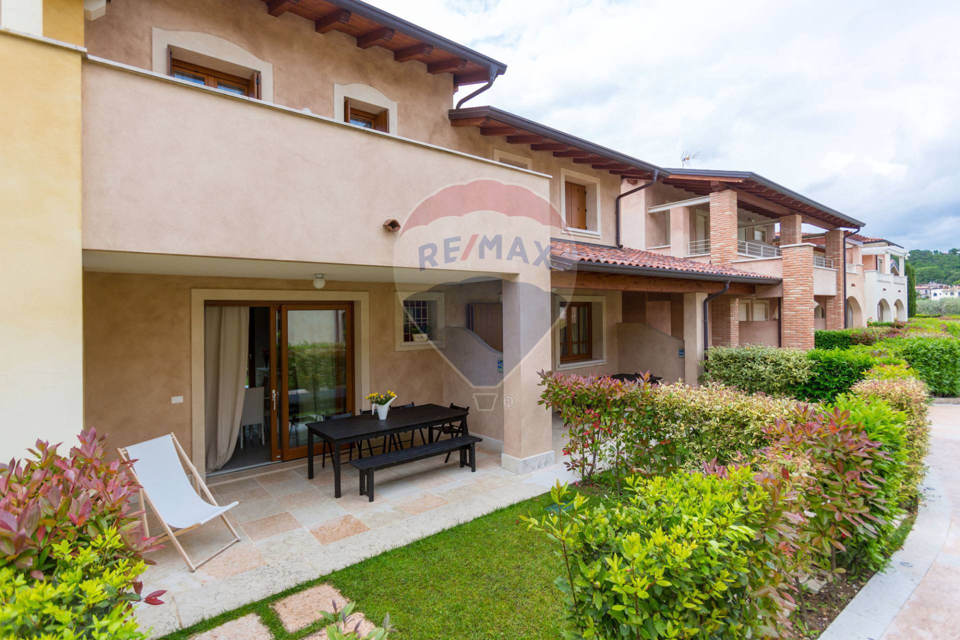  manerba del garda vendita quart:  re/max edilfin